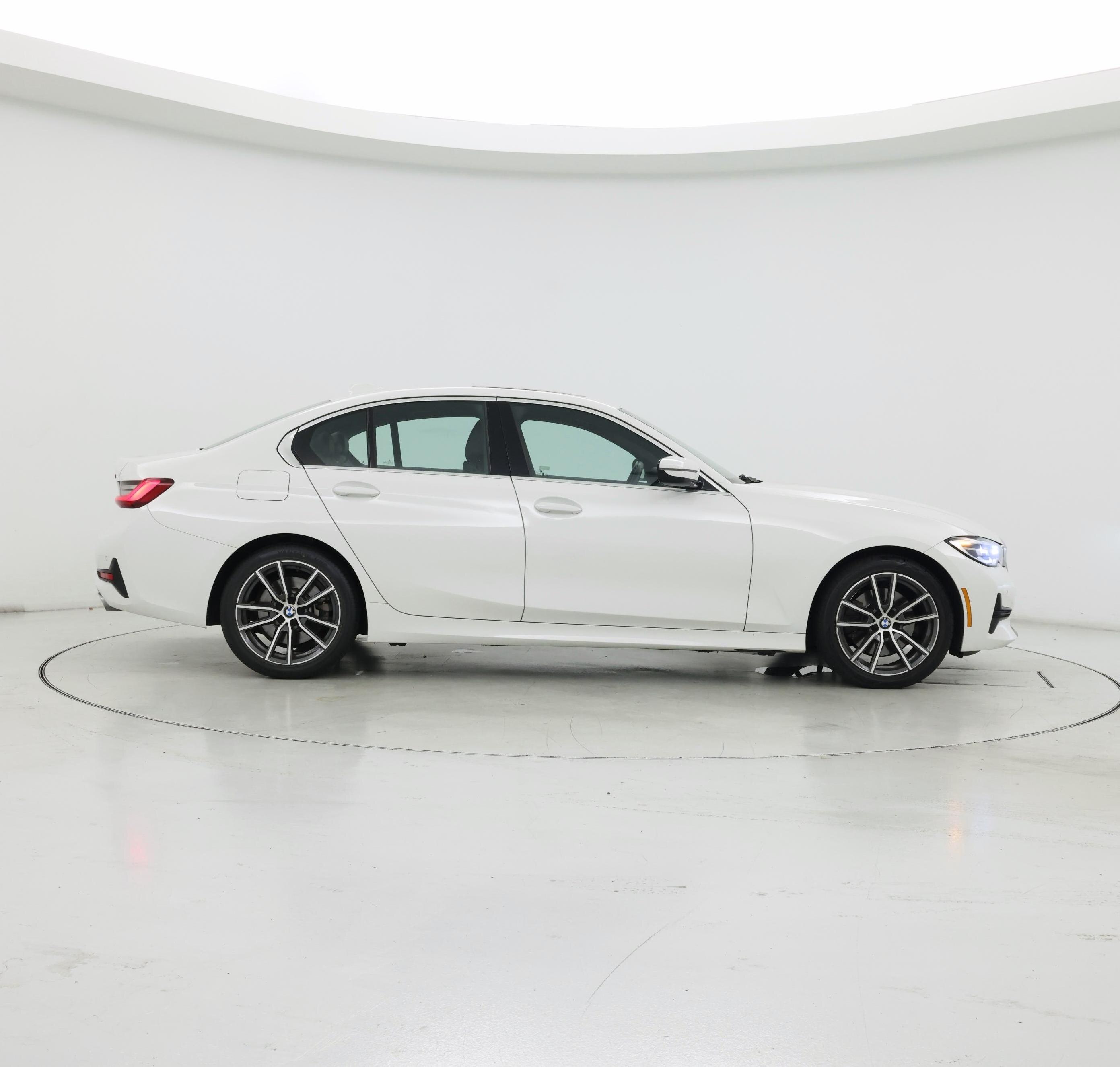 Thumbnail: 2022 BMW 3 Series - 7