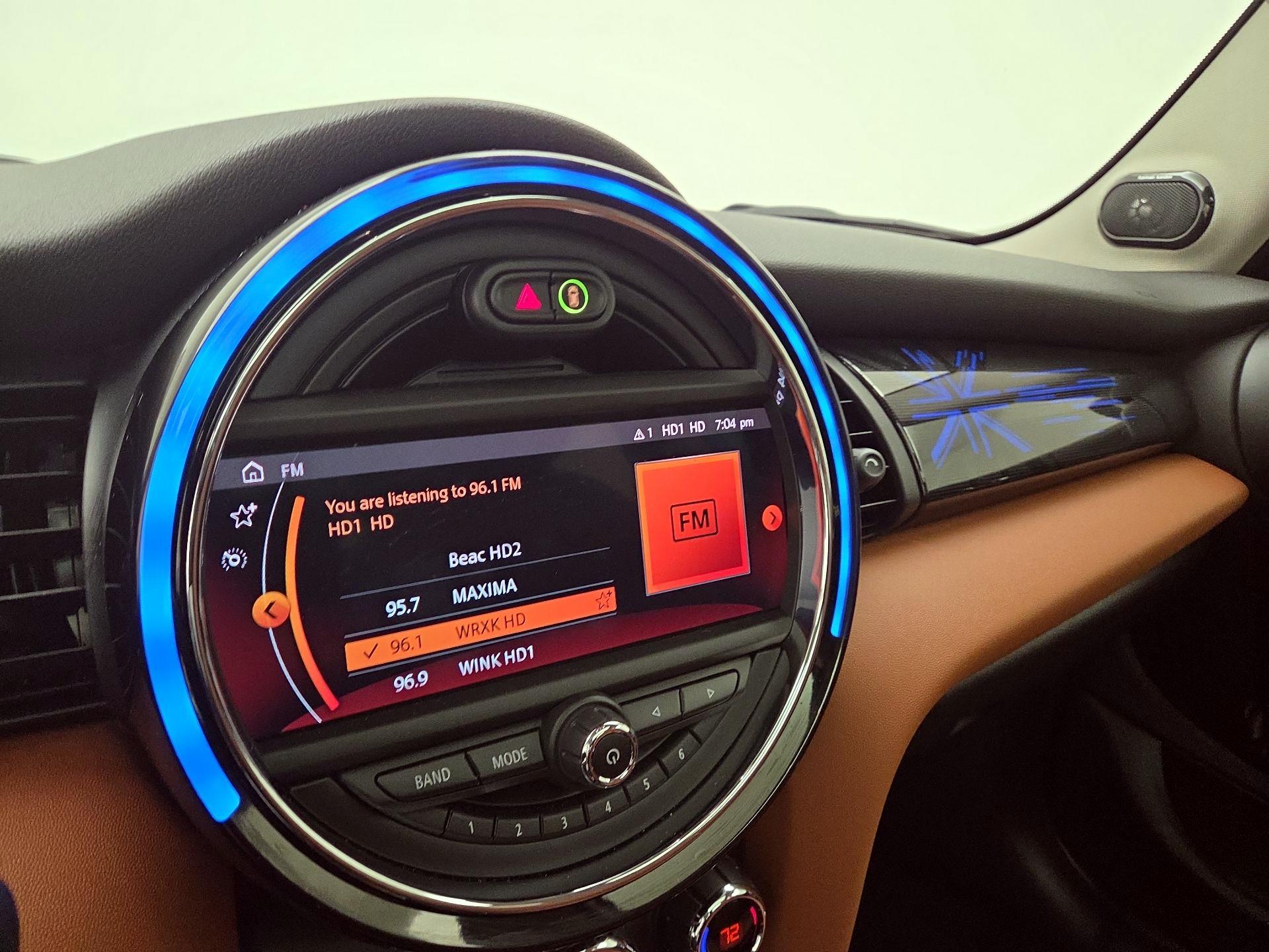 Thumbnail: 2021 MINI Cooper Hardtop - 15