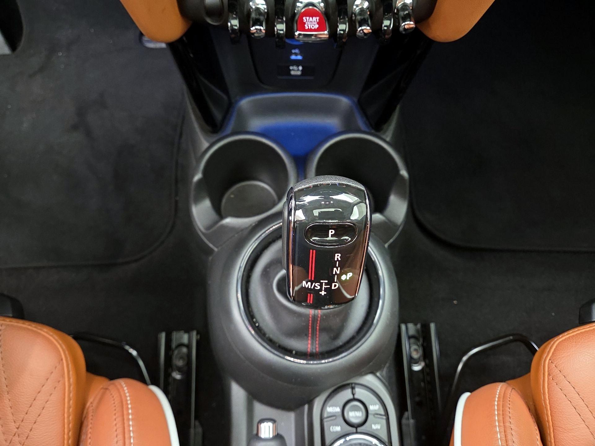 Thumbnail: 2021 MINI Cooper Hardtop - 17