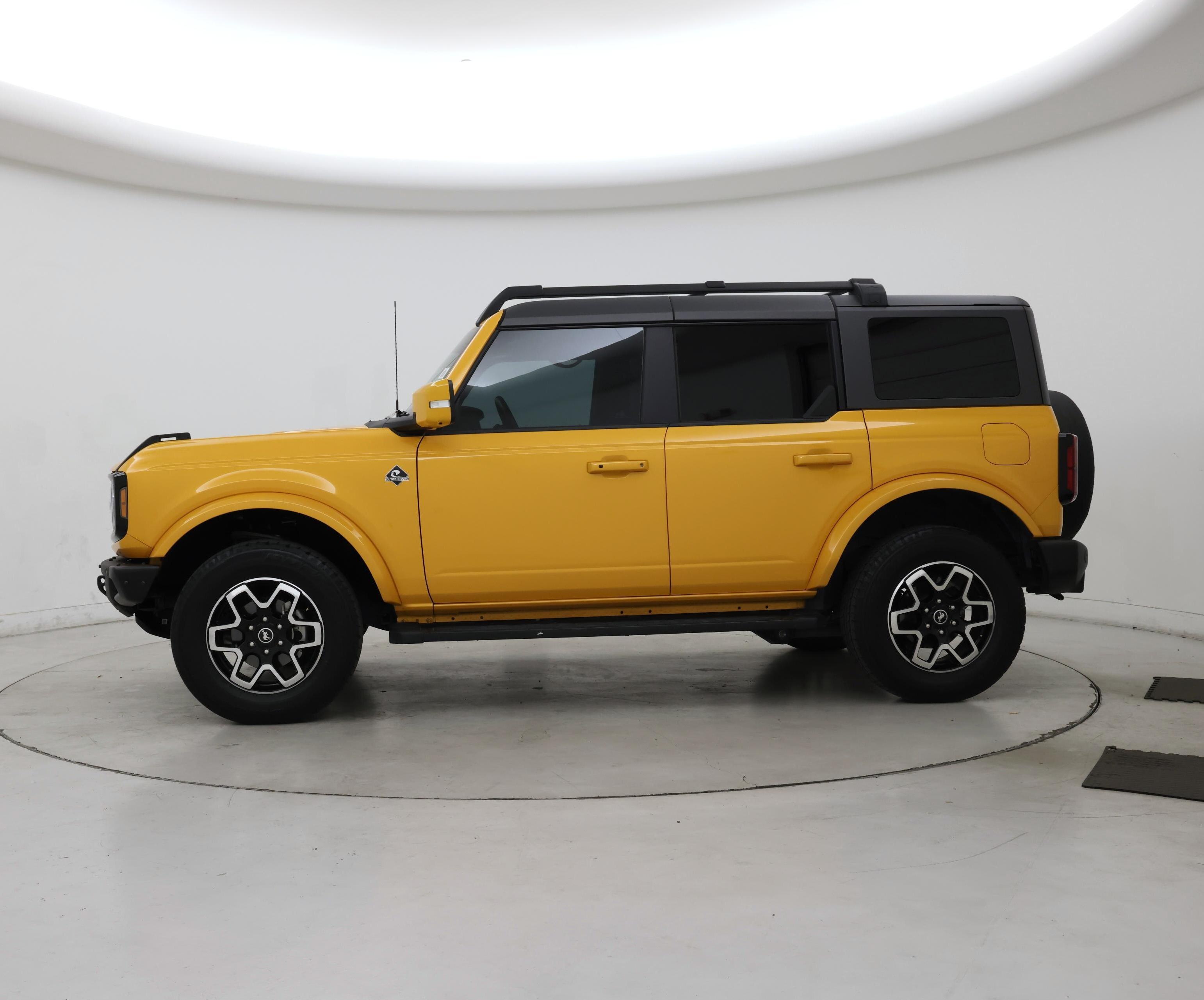 Thumbnail: 2022 Ford Bronco - 3