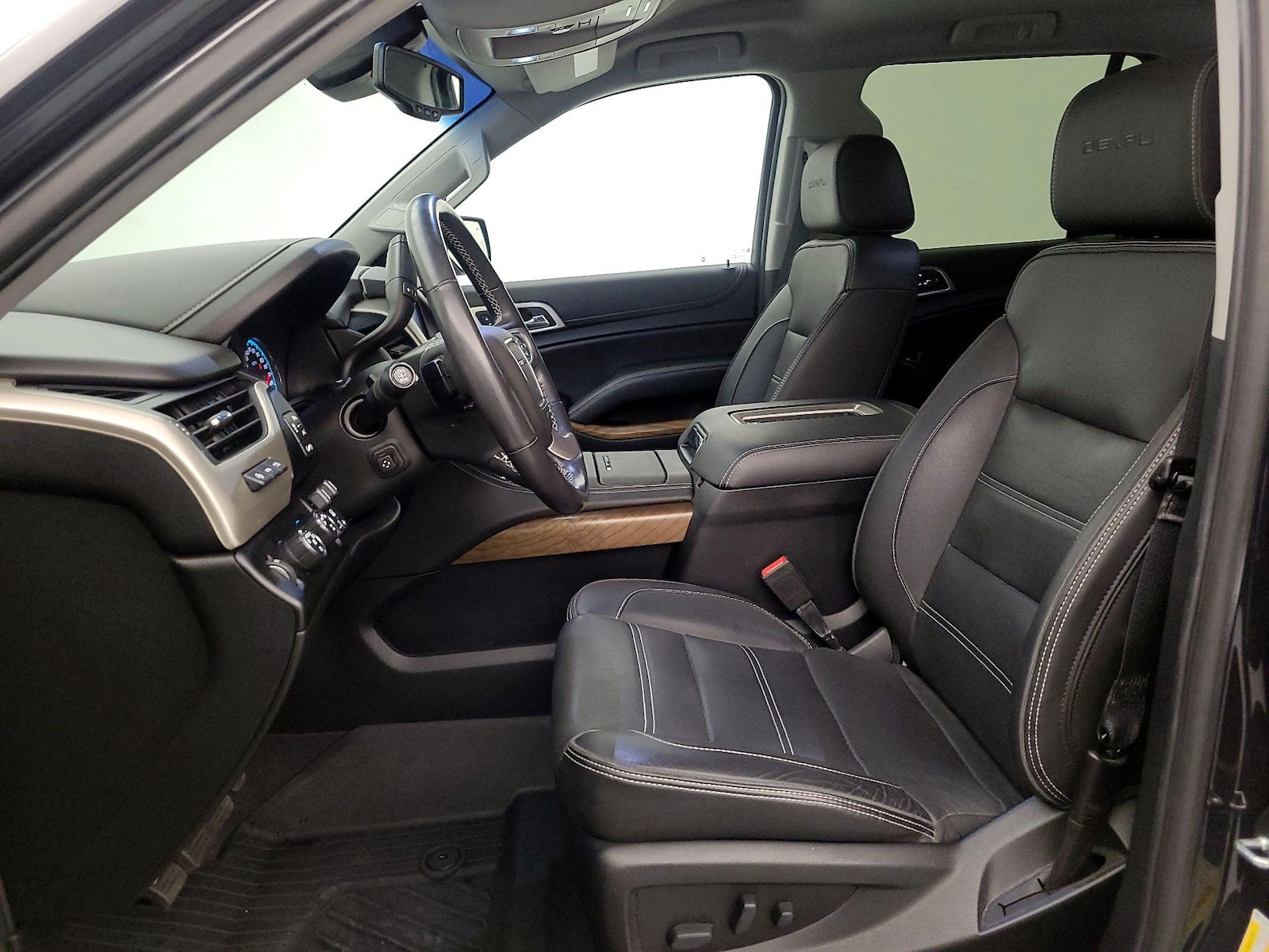 2020 GMC Yukon Denali - Photo 12