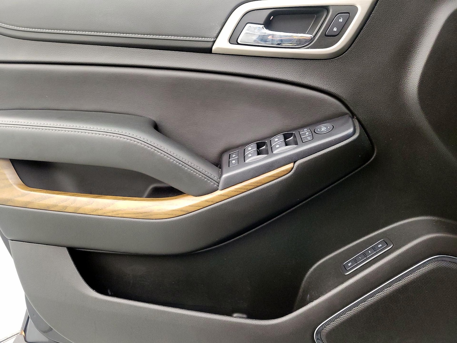 2020 GMC Yukon Denali - Photo 13