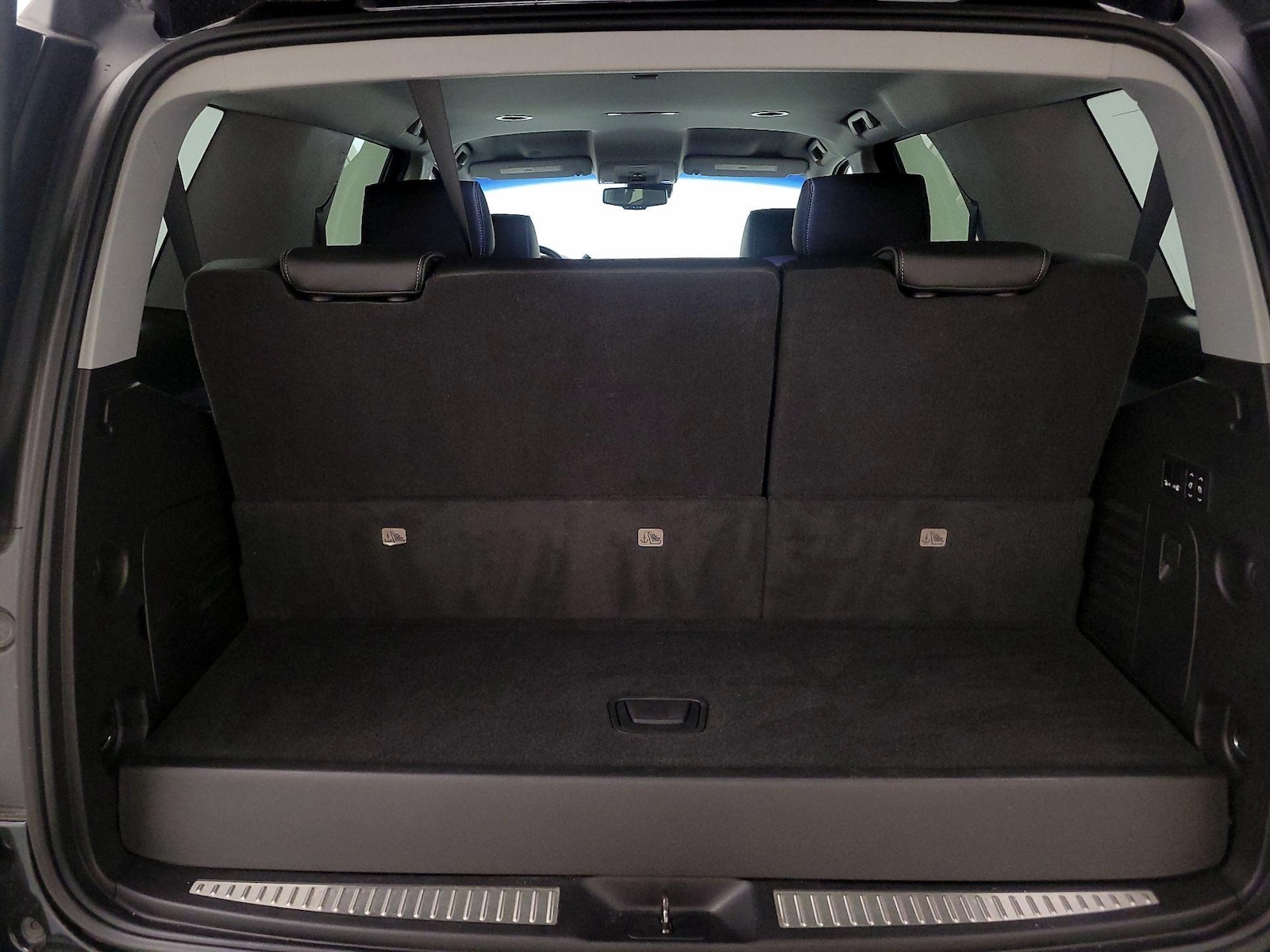 2020 GMC Yukon Denali - Photo 23