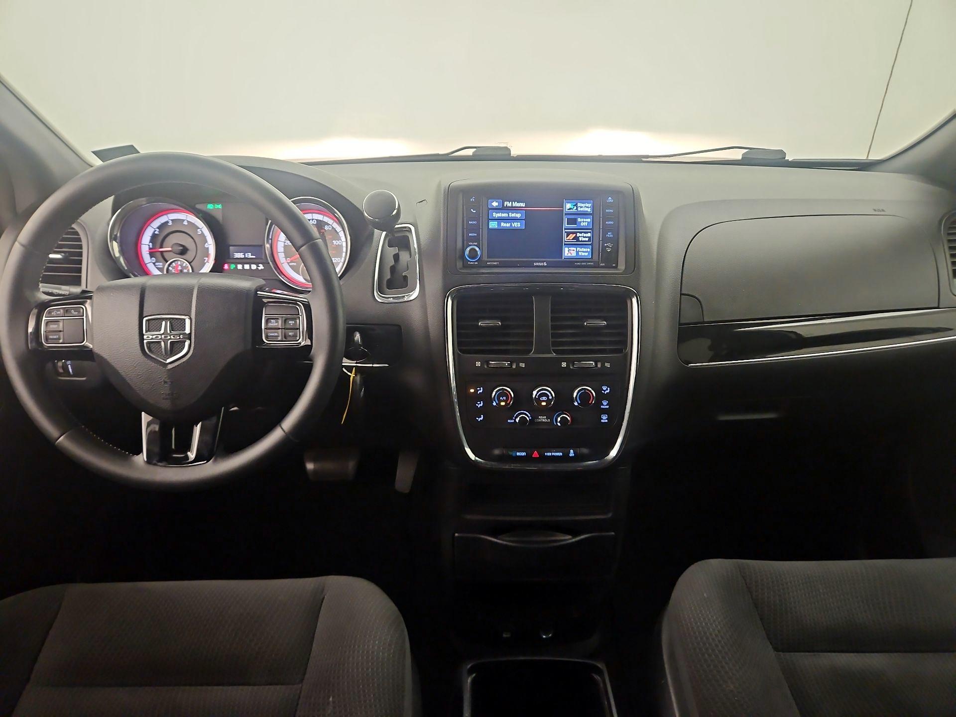 Thumbnail: 2019 Dodge Grand Caravan - 9
