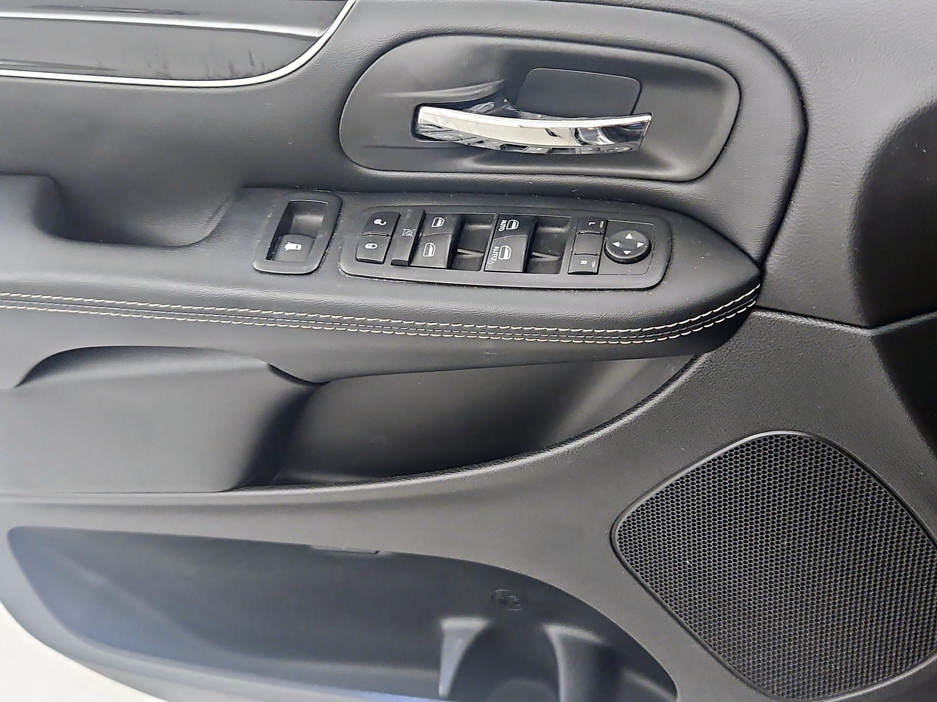 Thumbnail: 2019 Dodge Grand Caravan - 12