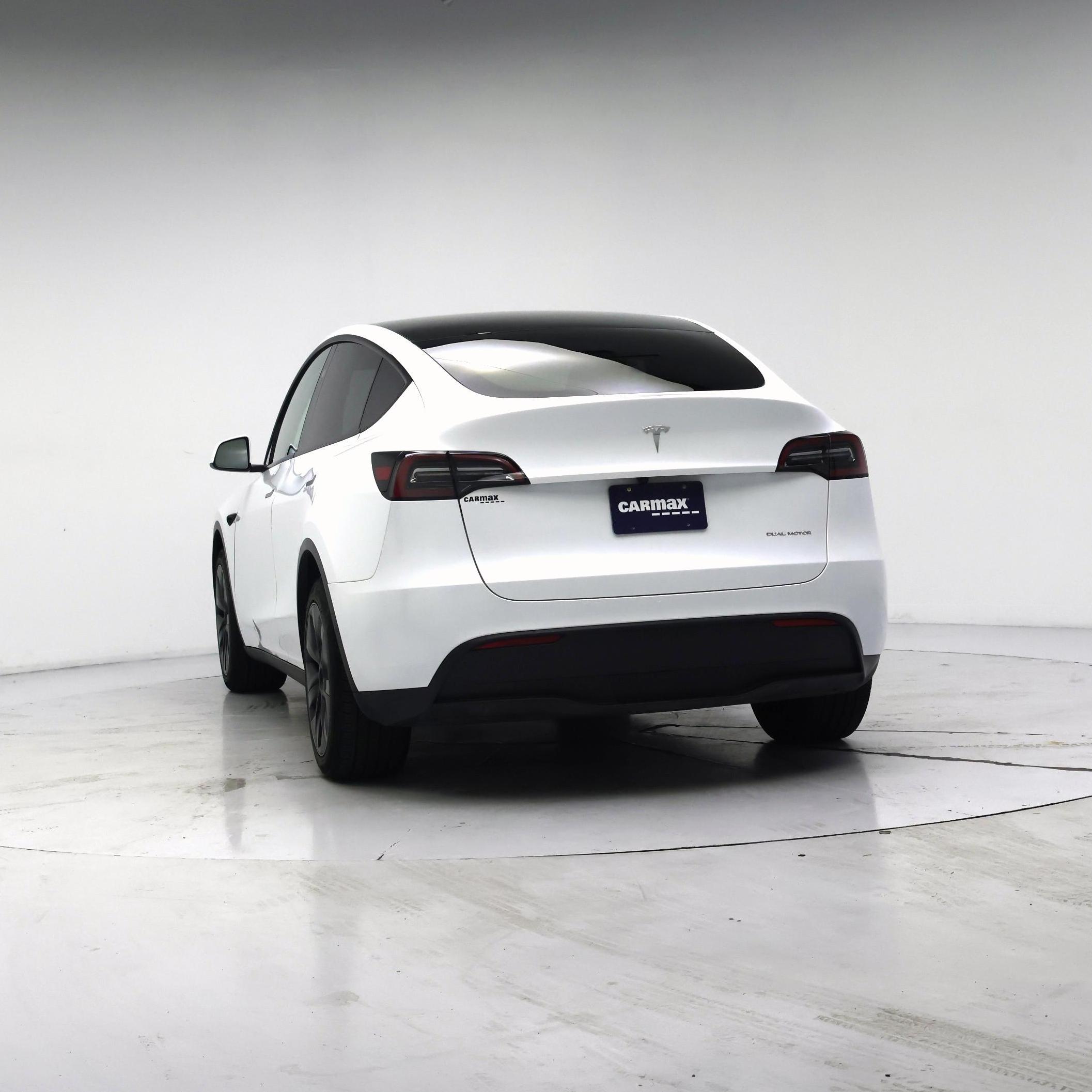 Thumbnail: 2025 Tesla Model Y - 2