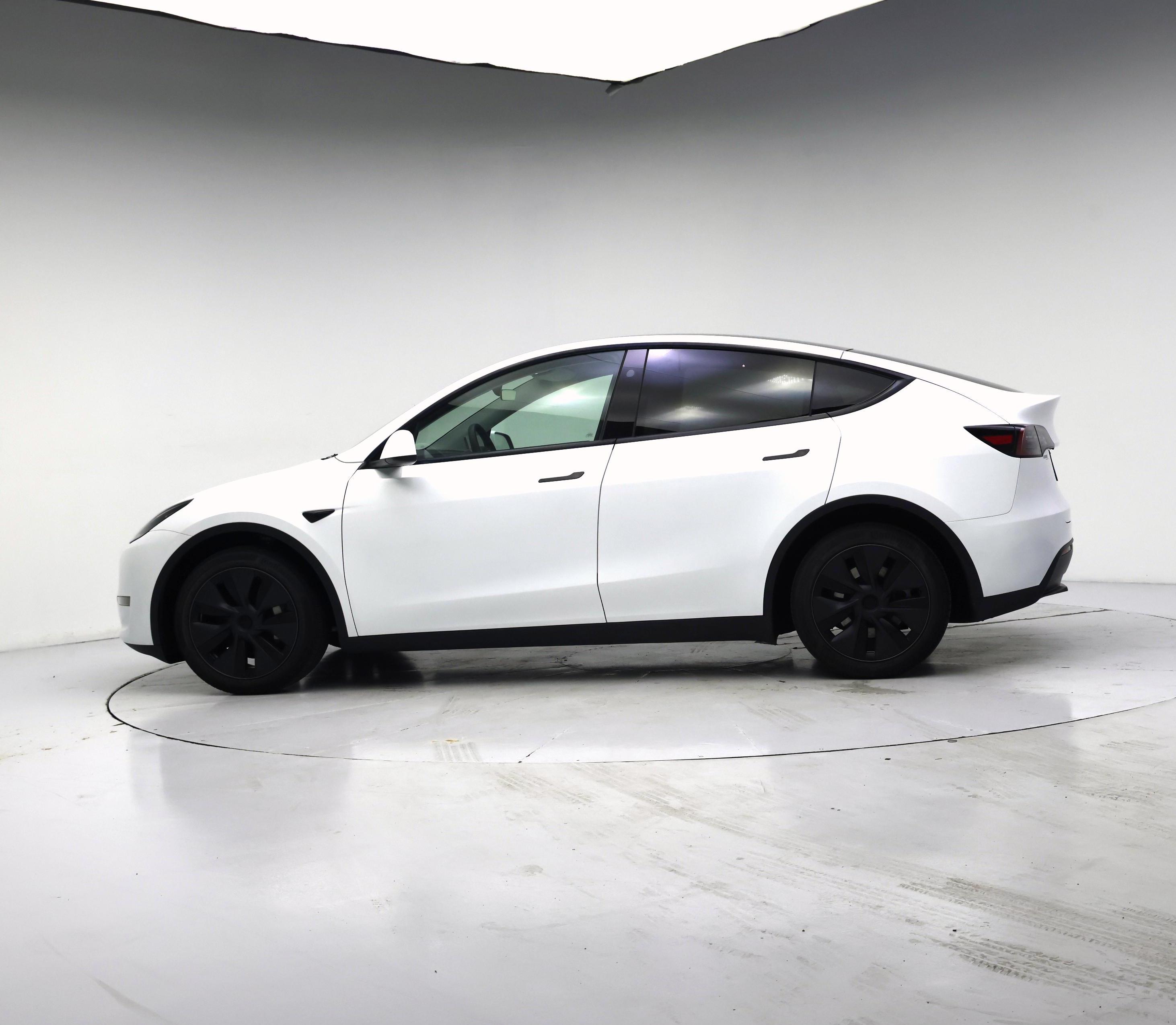 Thumbnail: 2025 Tesla Model Y - 3