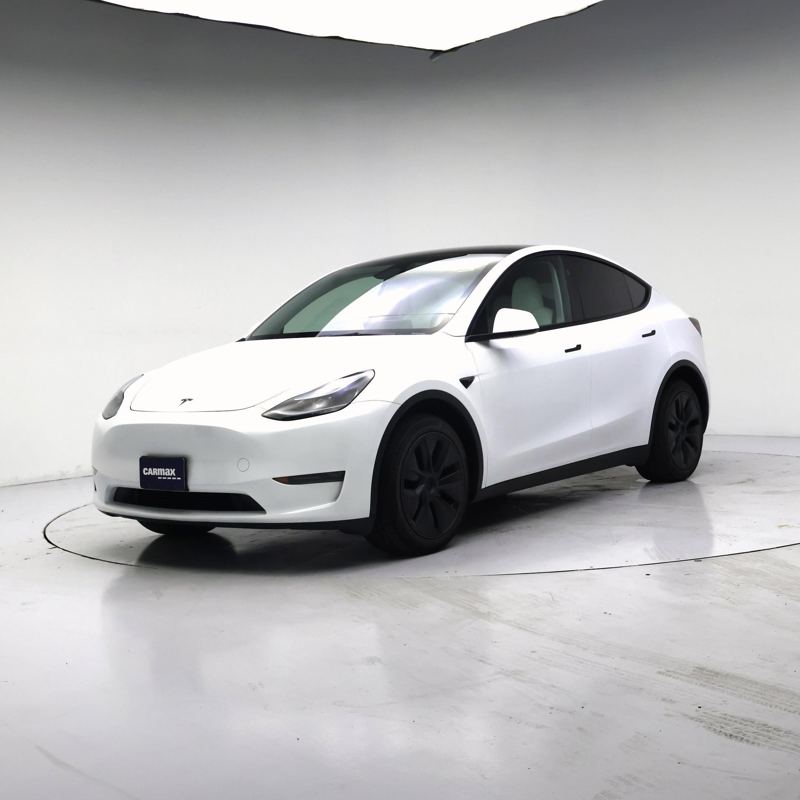 Thumbnail: 2025 Tesla Model Y - 4