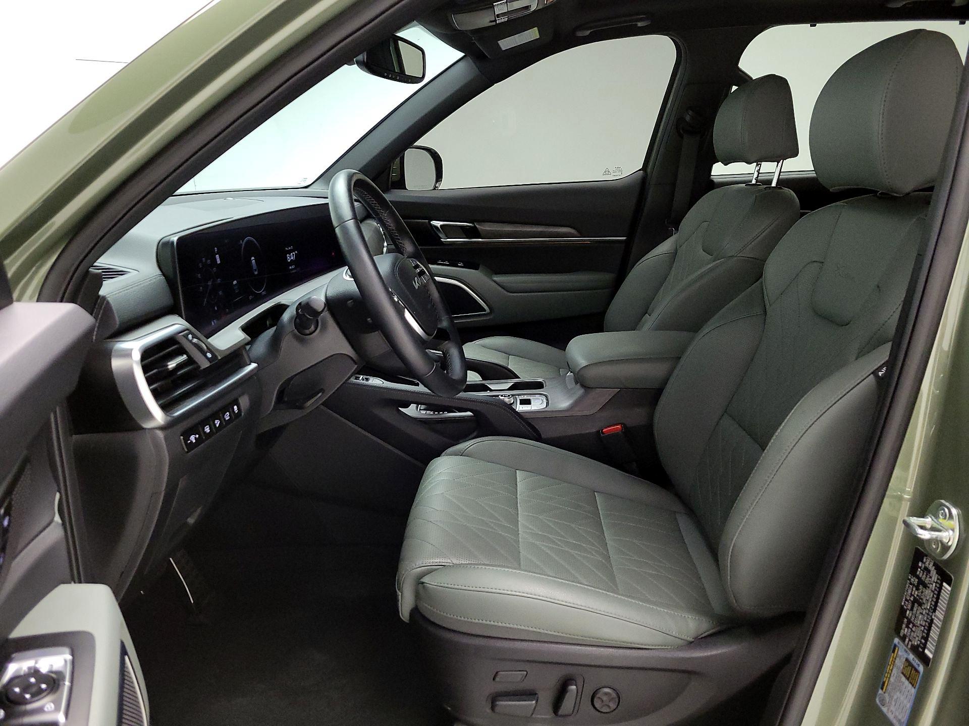 Thumbnail: 2024 Kia Telluride - 11