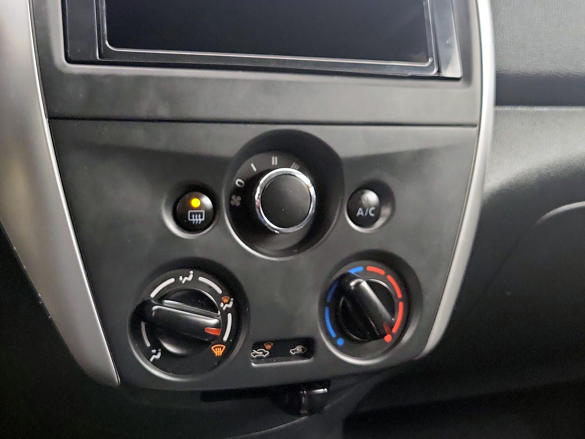 Thumbnail: 2017 Nissan Versa - 15