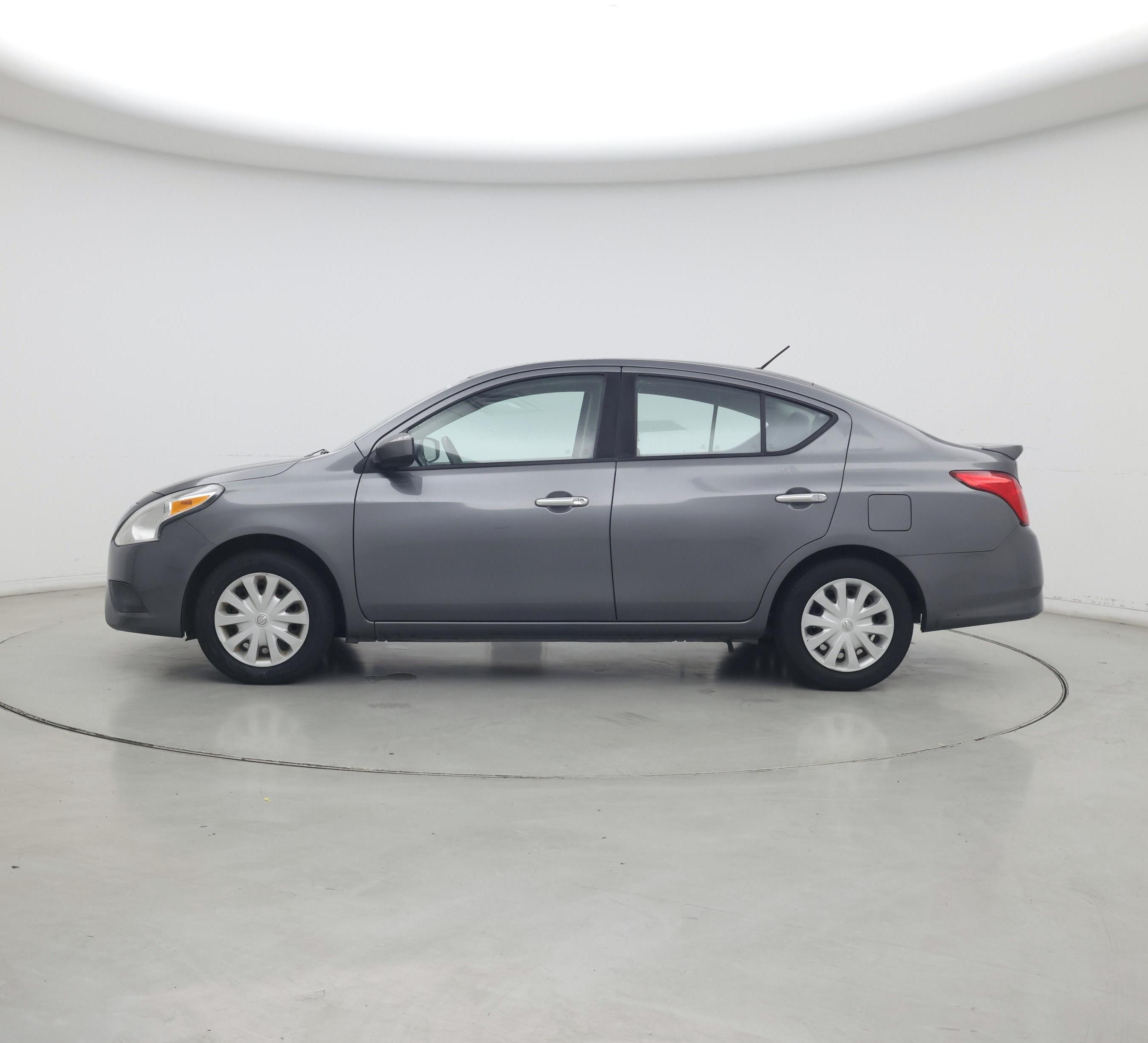 Thumbnail: 2017 Nissan Versa - 3
