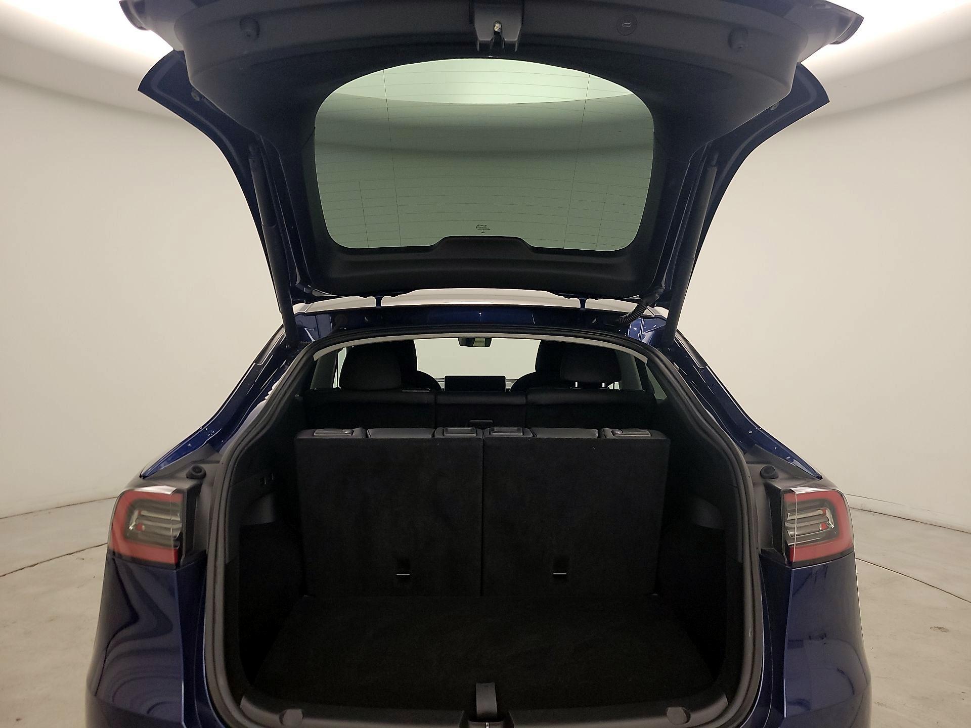 Thumbnail: 2023 Tesla Model Y - 20