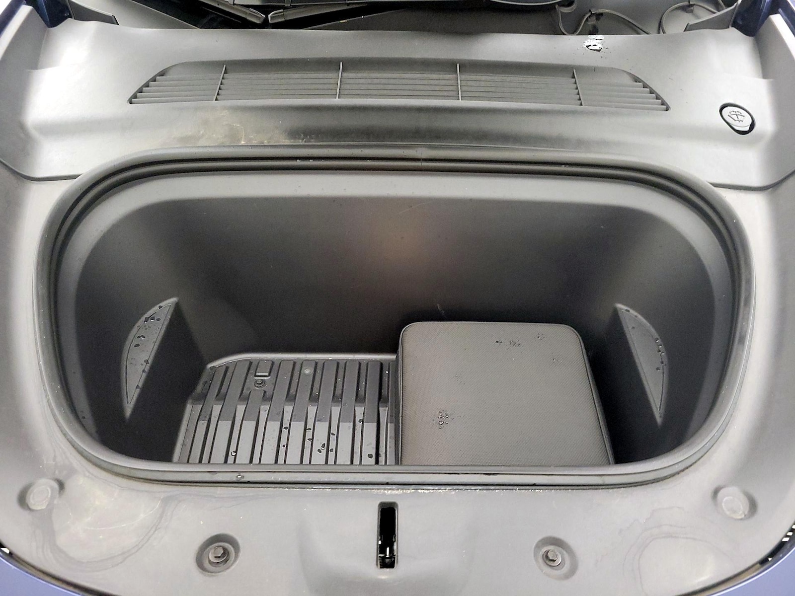2023 Tesla Model Y Long Range - Photo 22