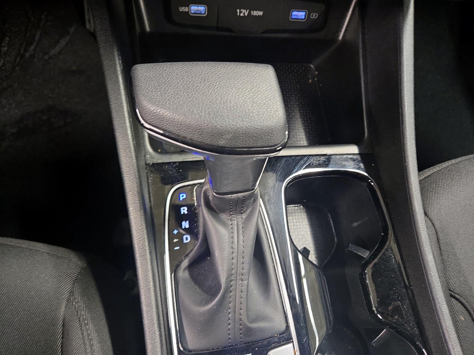 2023 Hyundai Tucson SE - Photo 18