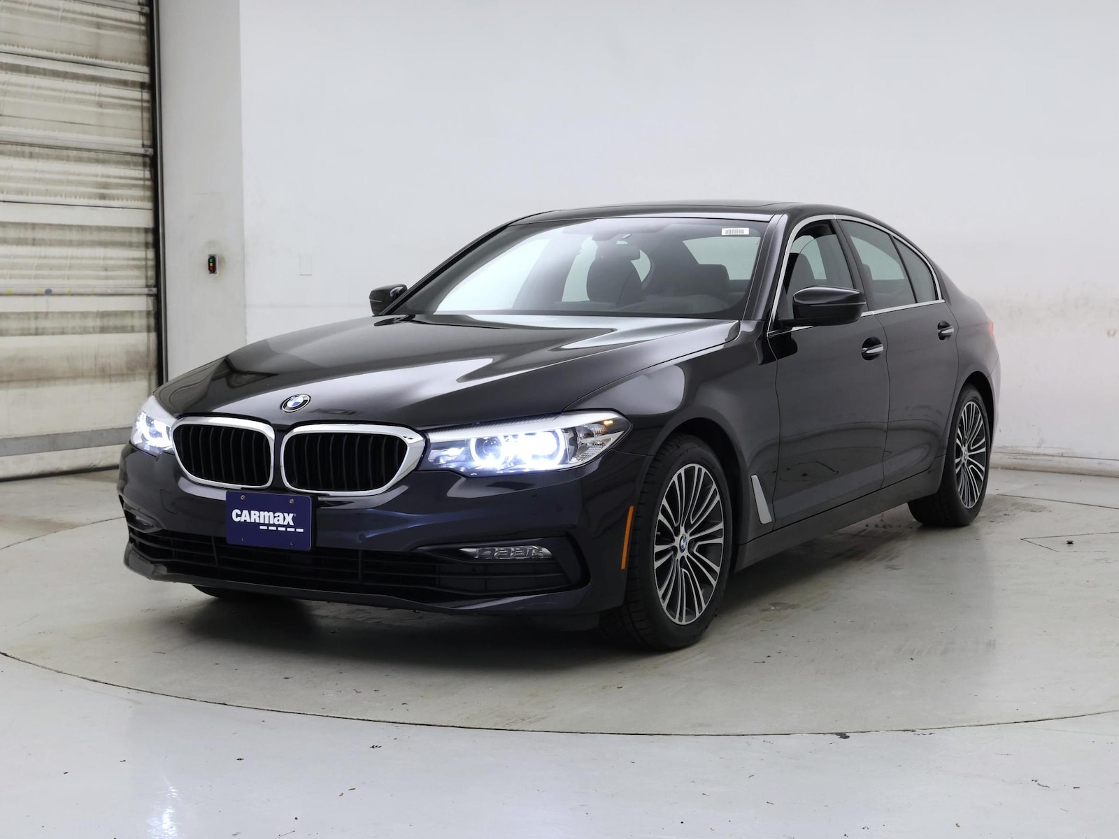 2017 BMW 5 Series 530i - Photo 5