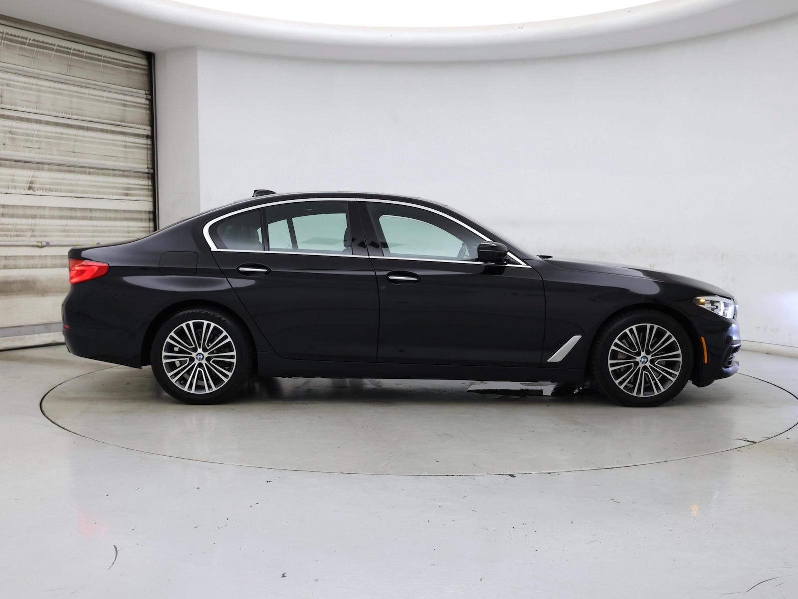 2017 BMW 5 Series 530i - Photo 8