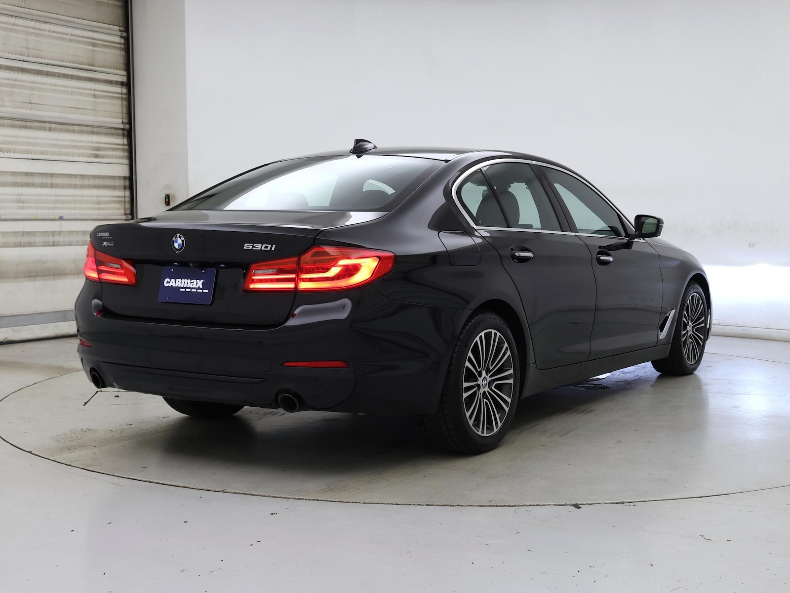2017 BMW 5 Series 530i - Photo 9