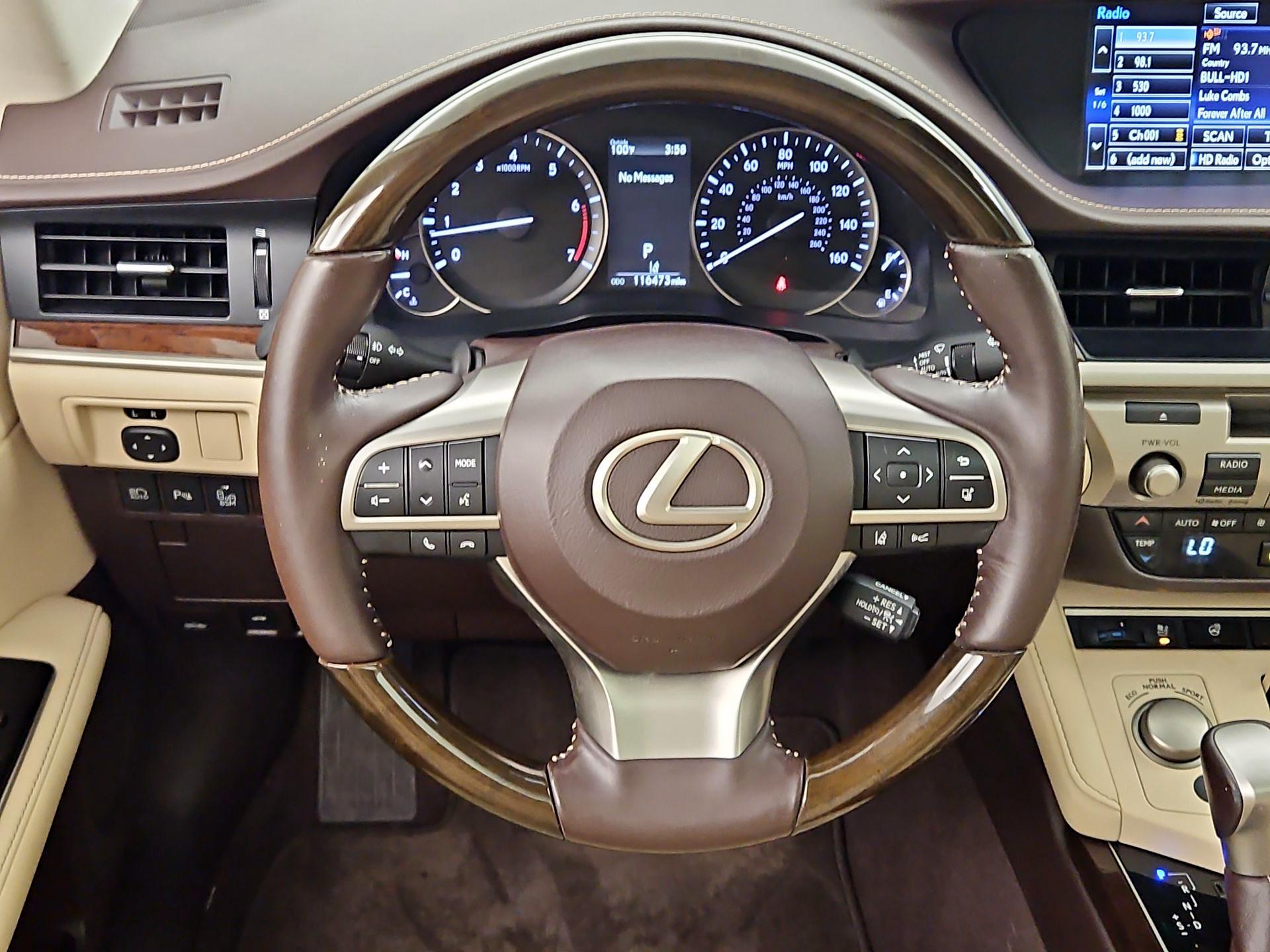 Thumbnail: 2016 Lexus ES - 10