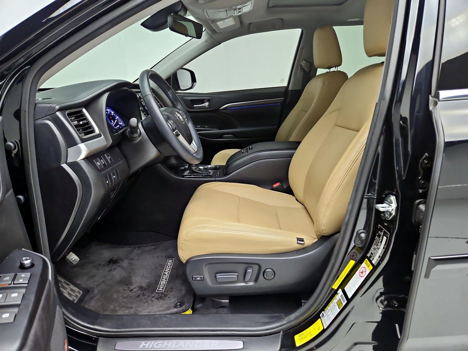 Thumbnail: 2017 Toyota Highlander - 11
