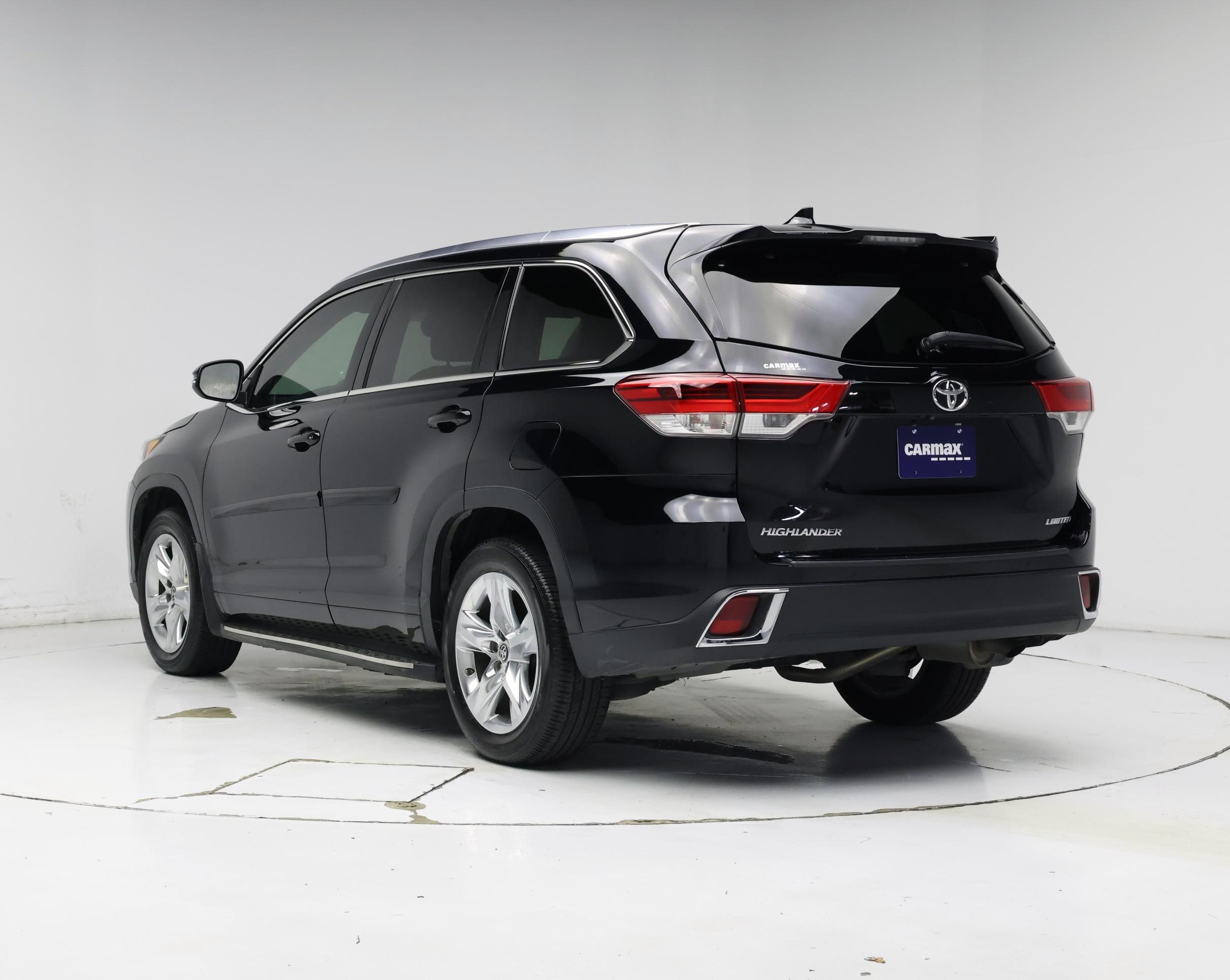 Thumbnail: 2017 Toyota Highlander - 2