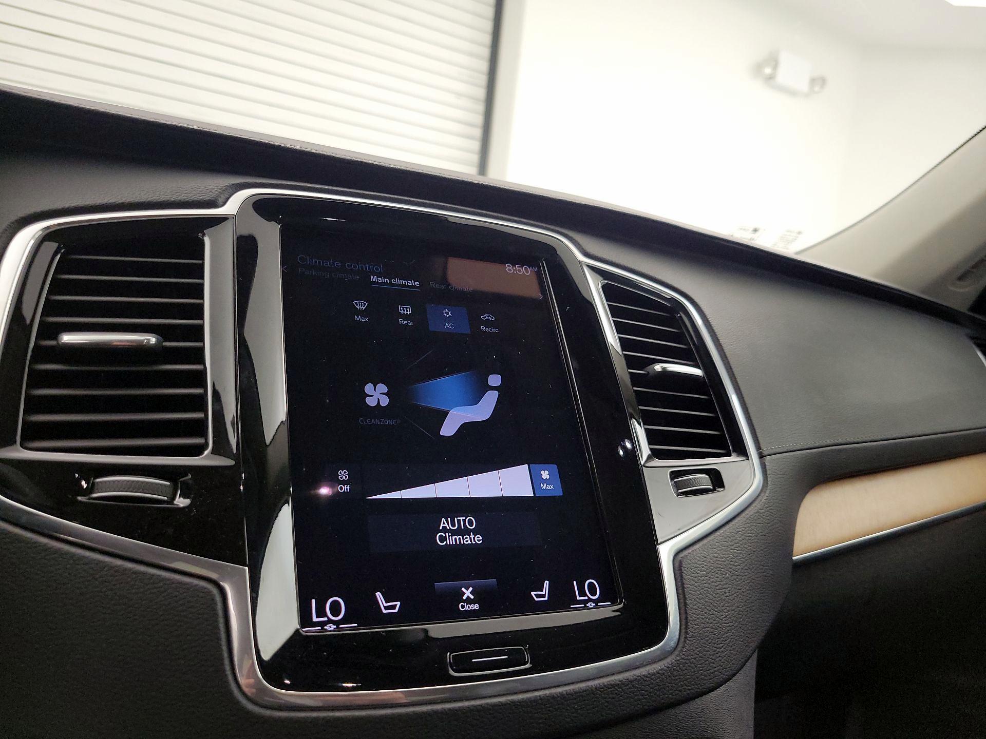 Thumbnail: 2020 Volvo XC90 - 17