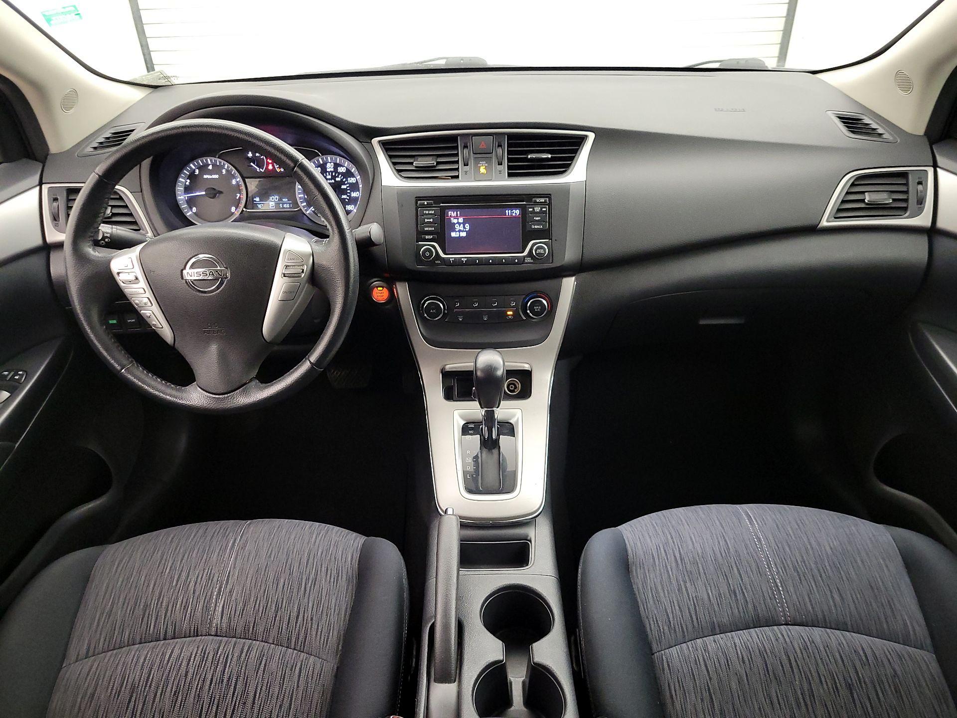 Thumbnail: 2015 Nissan Sentra - 9