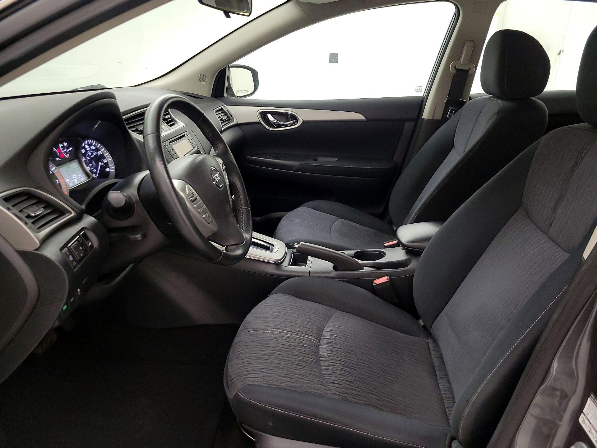 Thumbnail: 2015 Nissan Sentra - 11