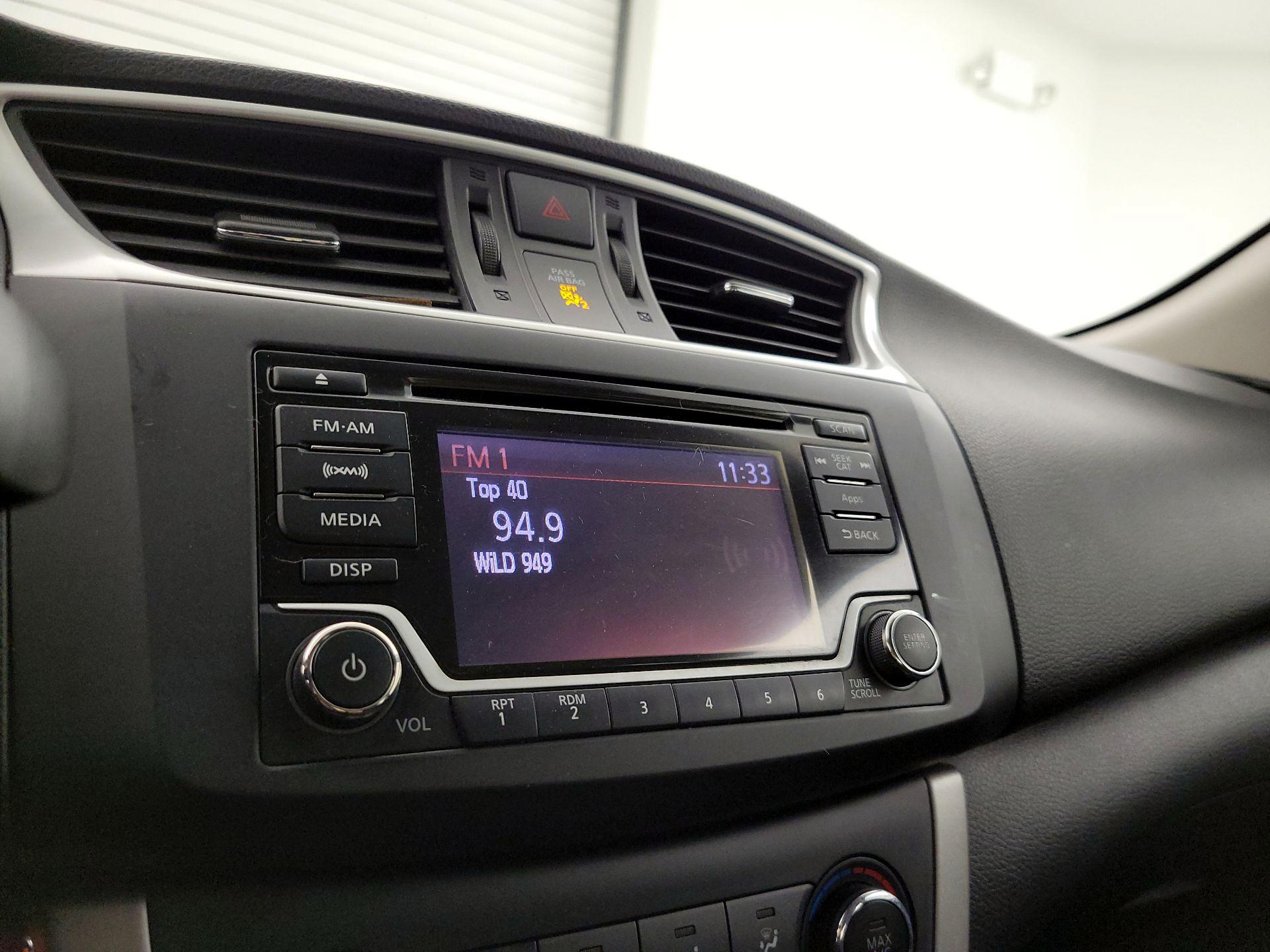 Thumbnail: 2015 Nissan Sentra - 15