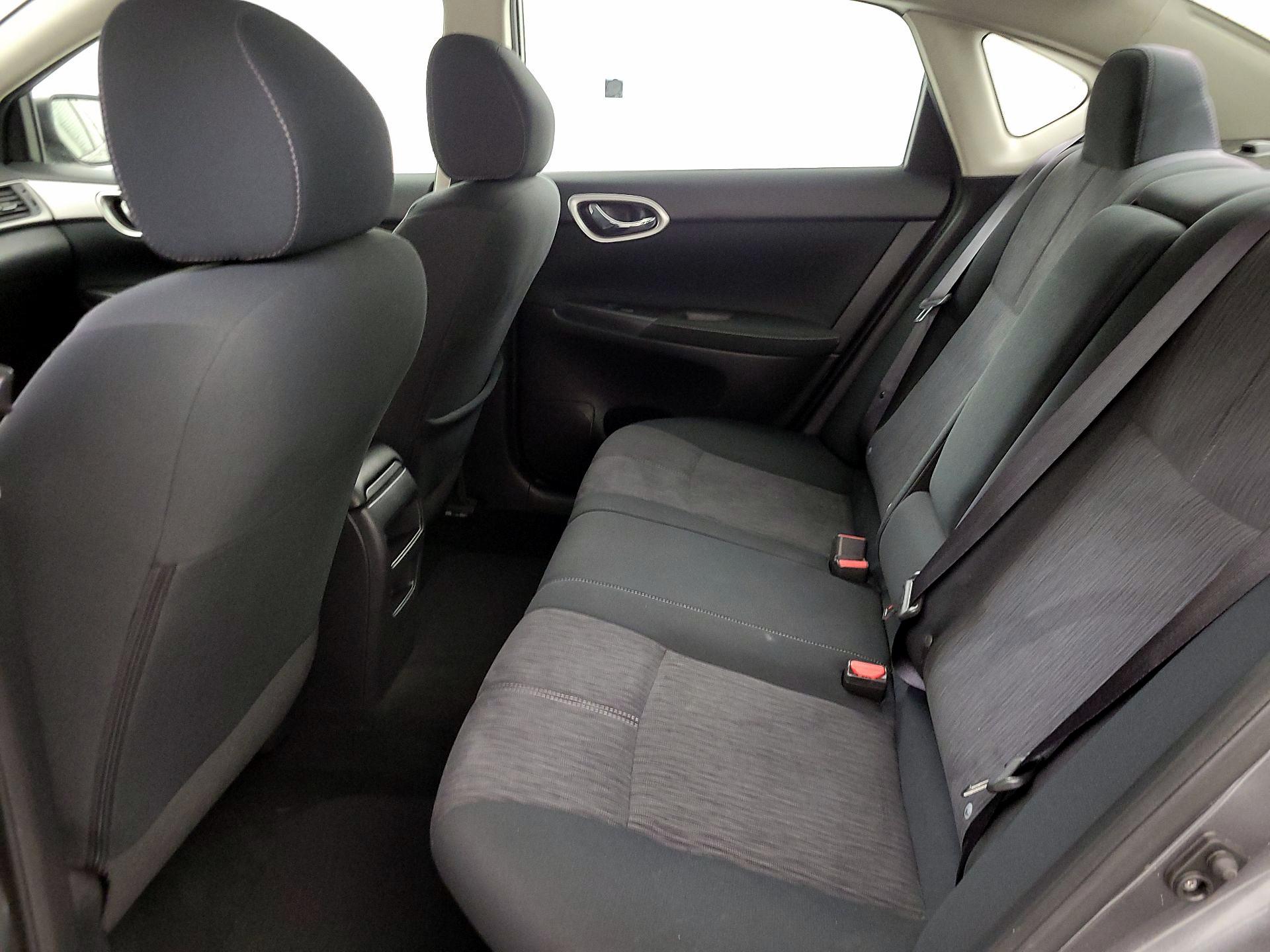 Thumbnail: 2015 Nissan Sentra - 19