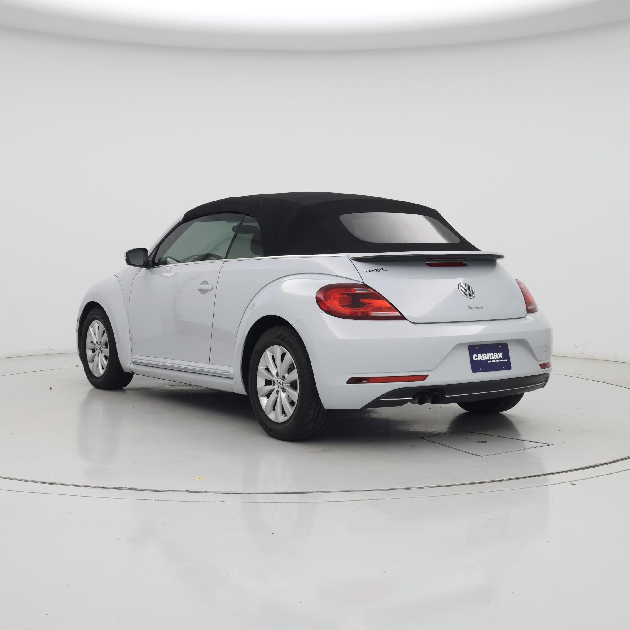 Thumbnail: 2019 Volkswagen Beetle - 2