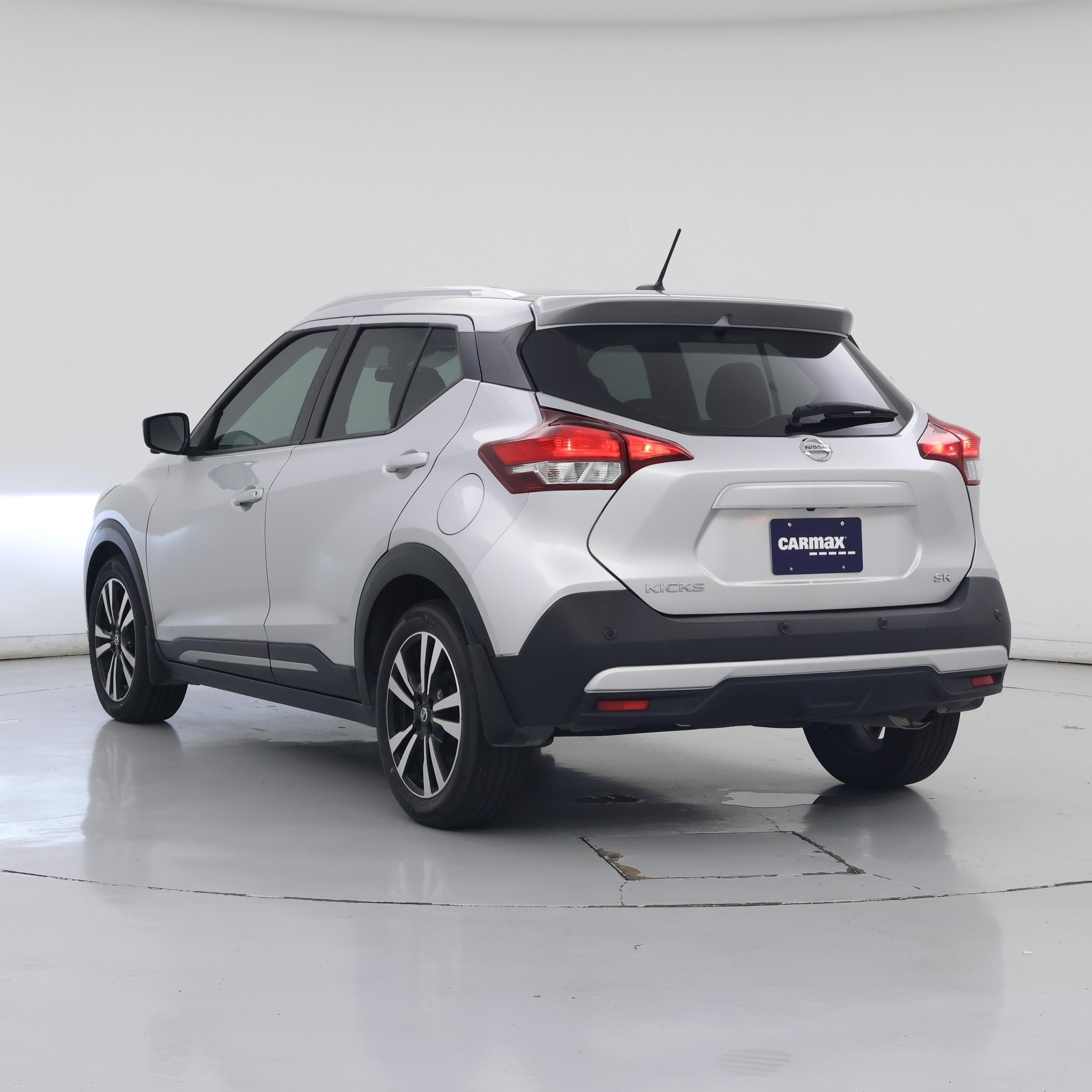 Thumbnail: 2020 Nissan Kicks - 2