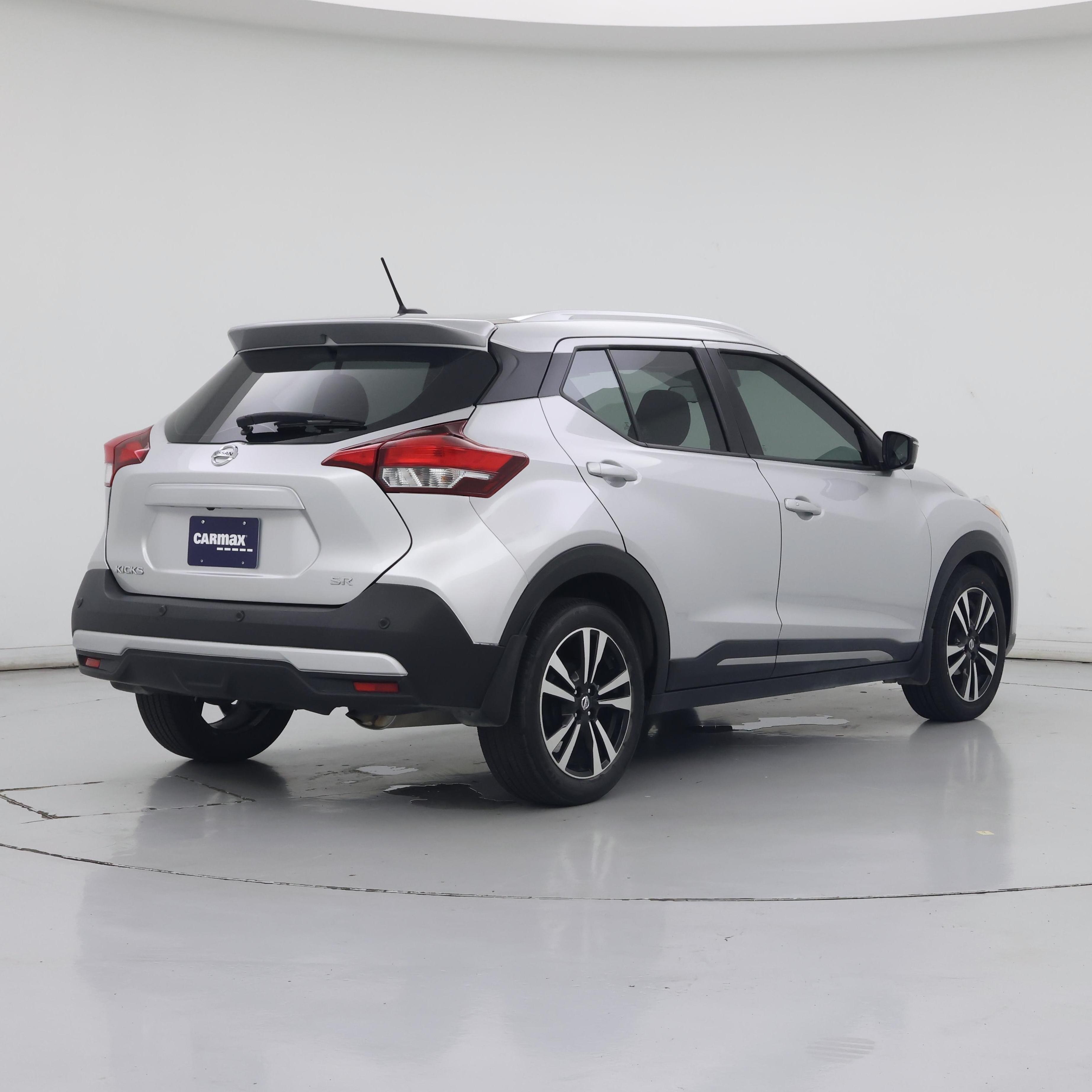 Thumbnail: 2020 Nissan Kicks - 8