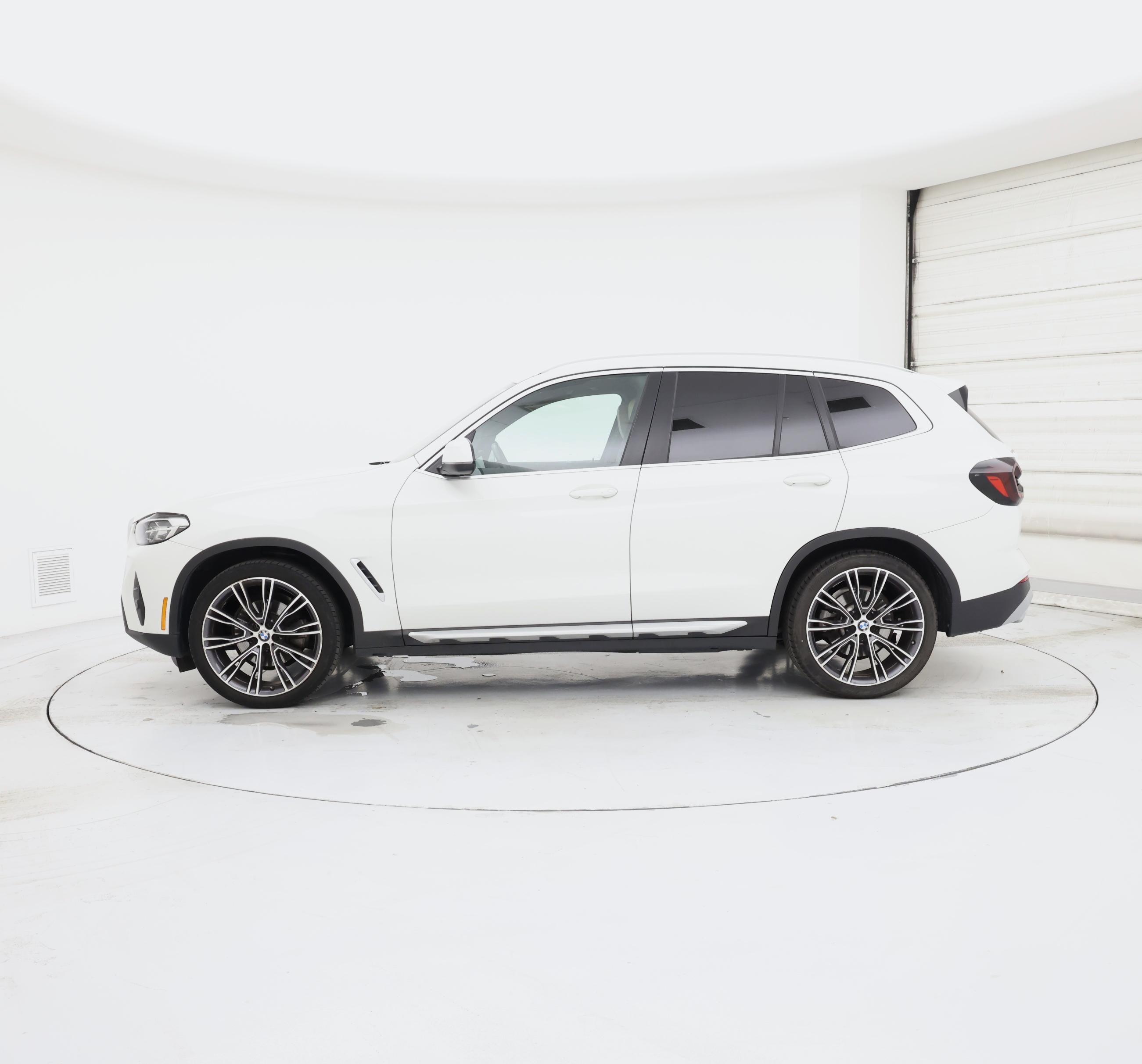 Thumbnail: 2022 BMW X3 - 3