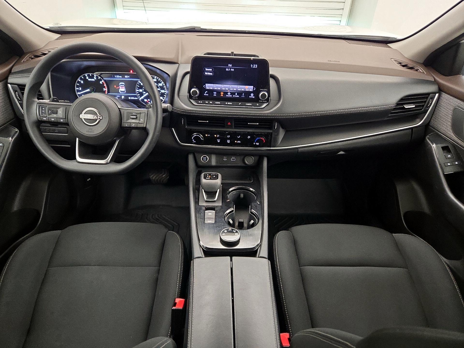 Thumbnail: 2023 Nissan Rogue - 9