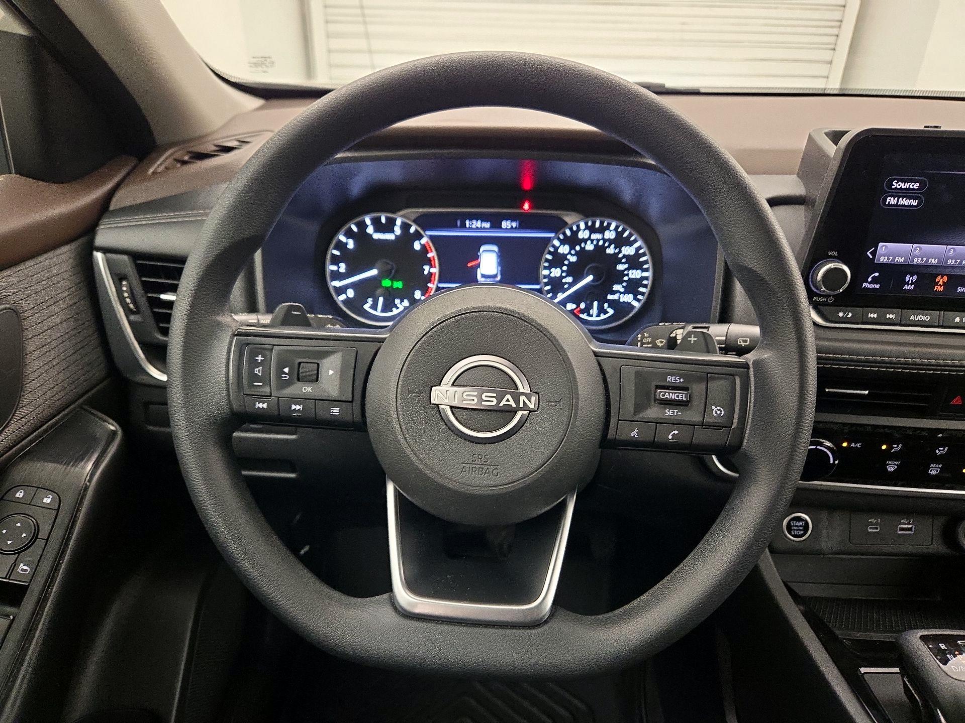 Thumbnail: 2023 Nissan Rogue - 10