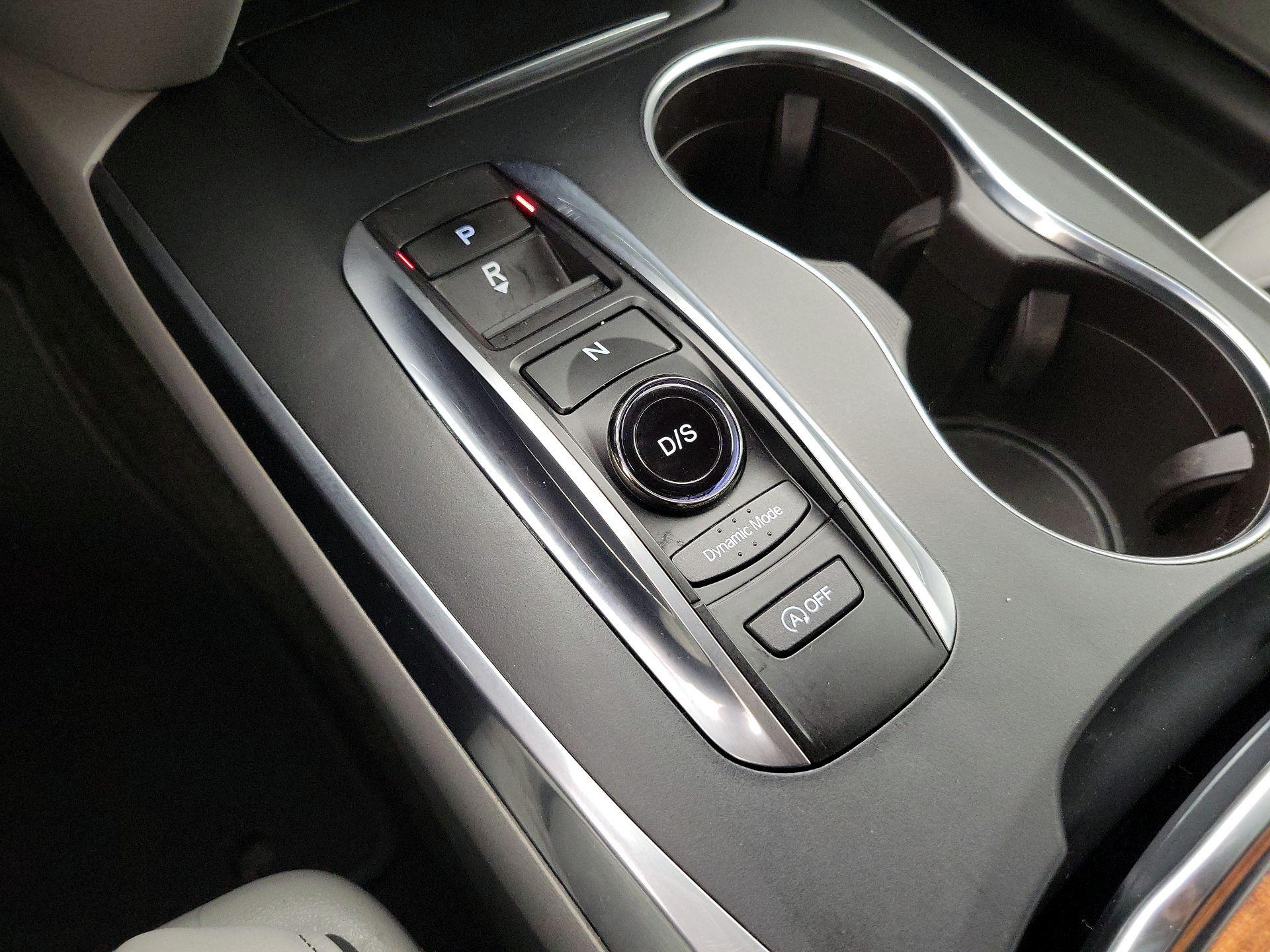 Thumbnail: 2017 Acura MDX - 15