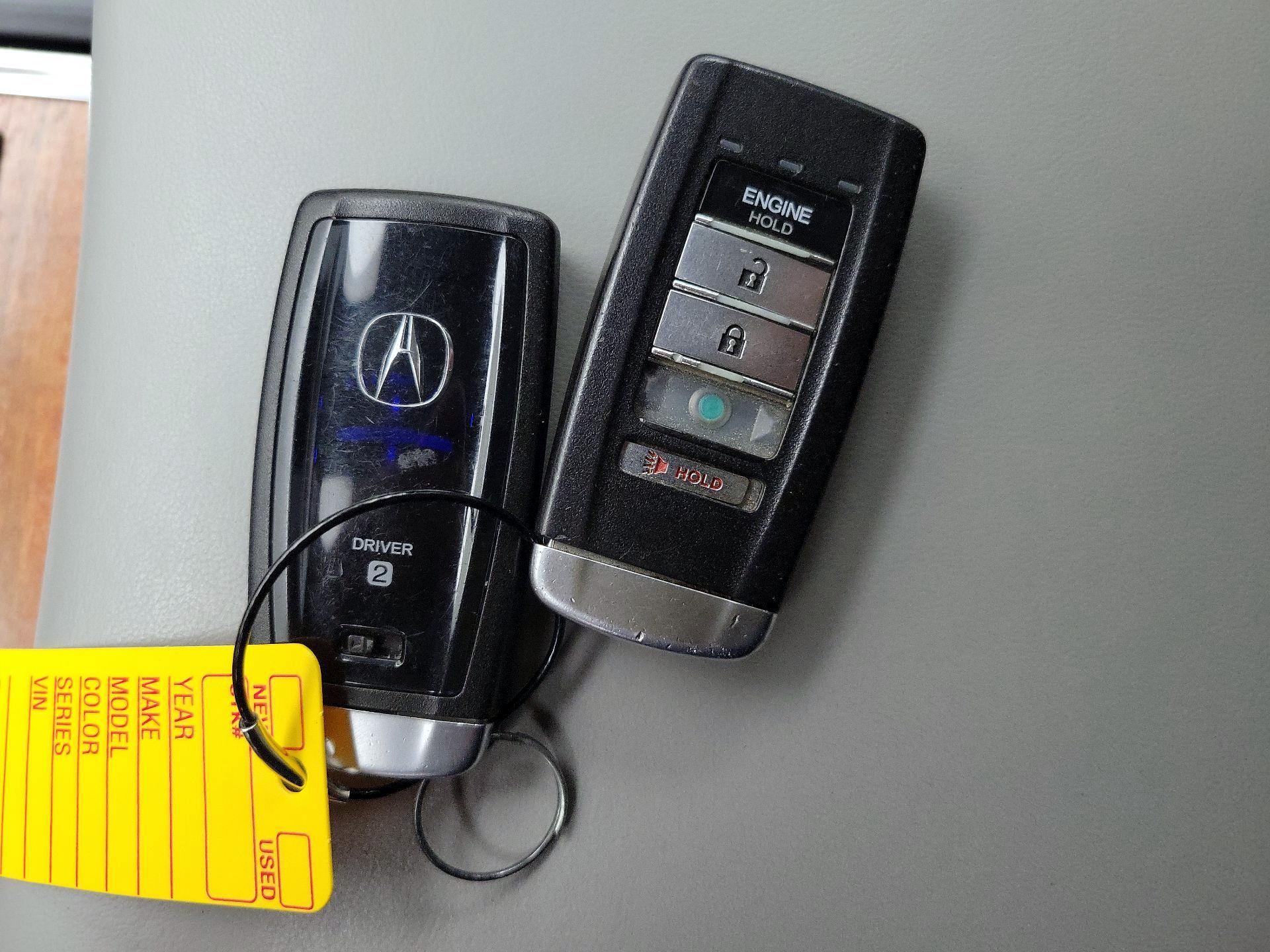 Thumbnail: 2017 Acura MDX - 19