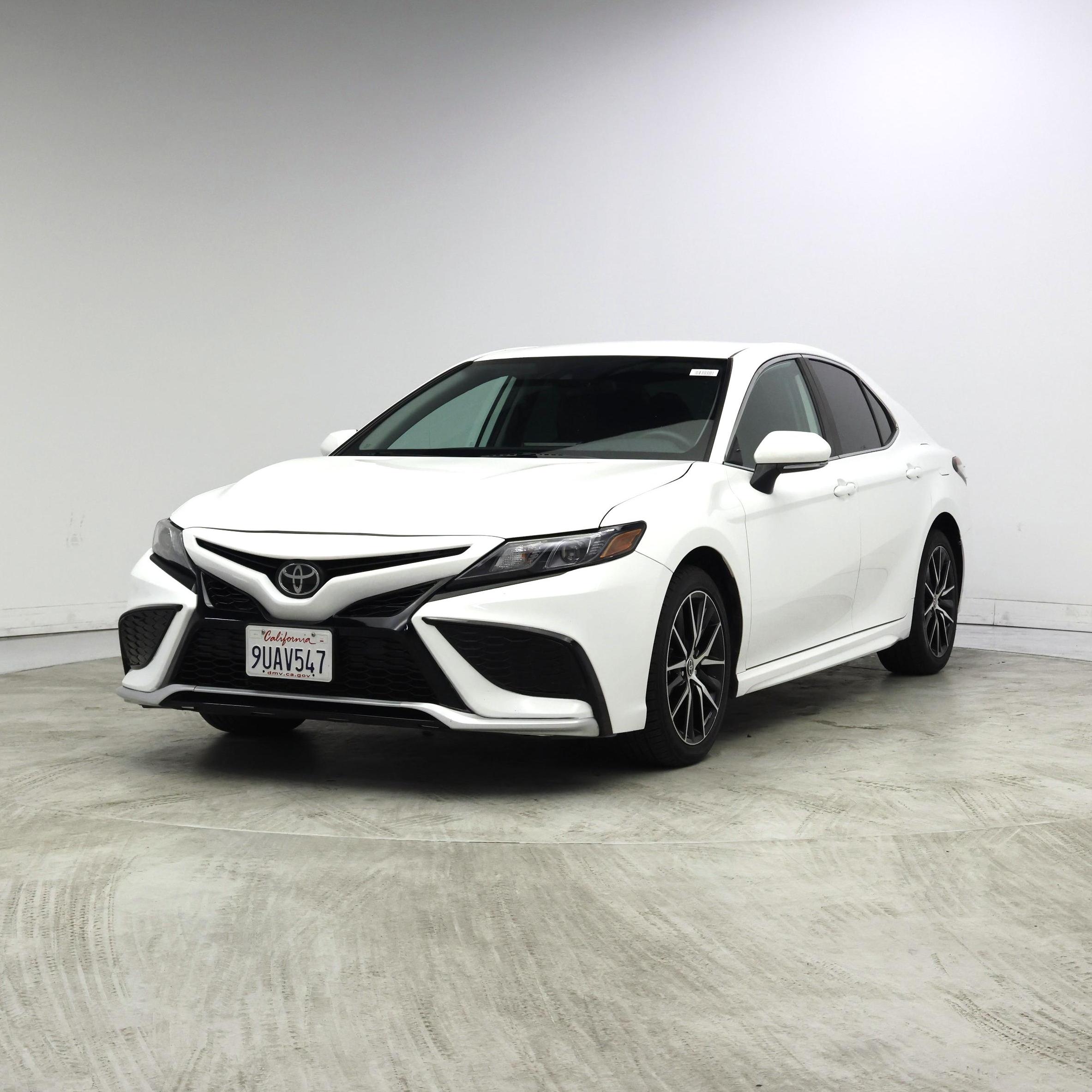 Thumbnail: 2024 Toyota Camry - 4