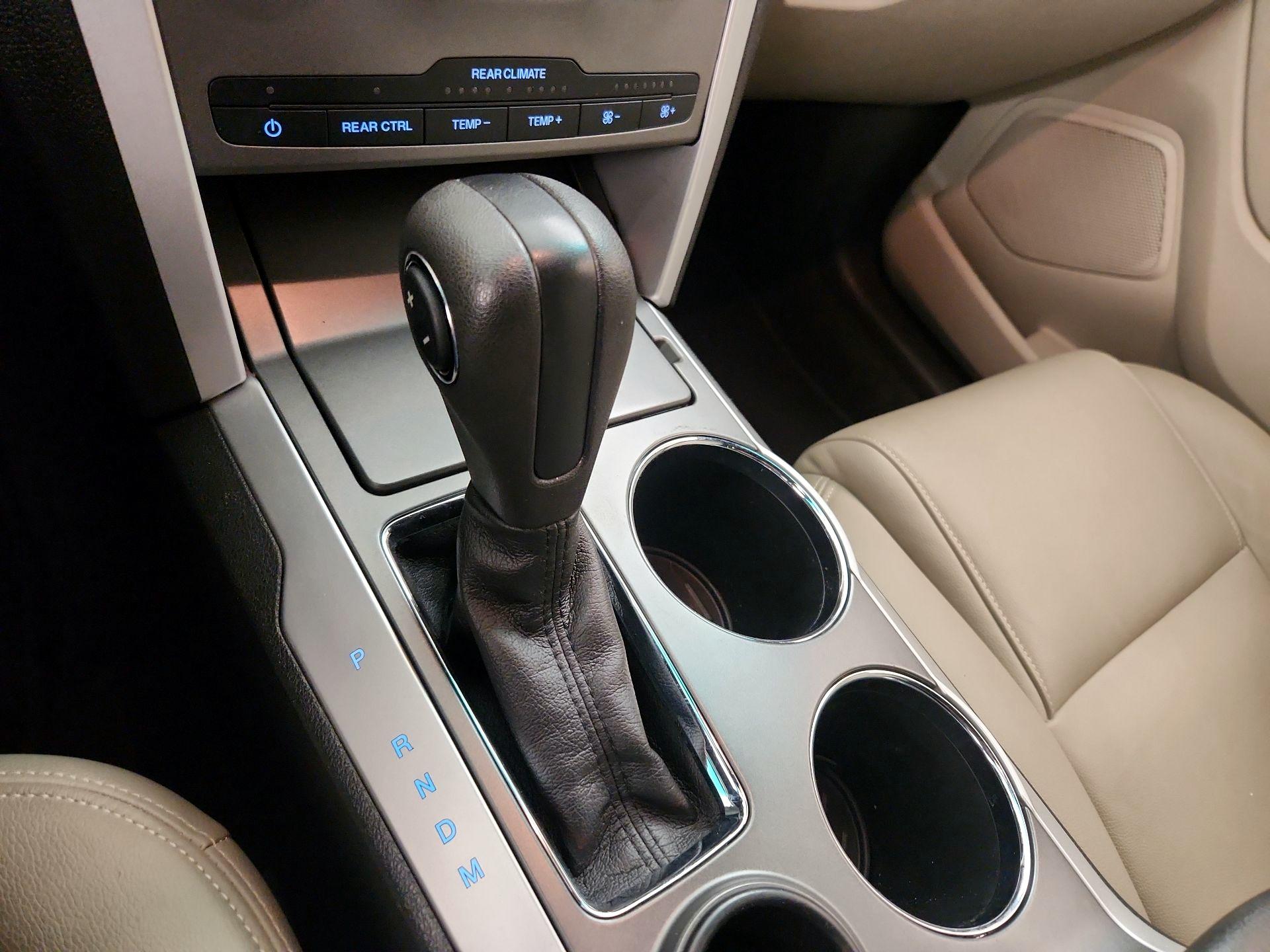 Thumbnail: 2014 Ford Explorer - 16