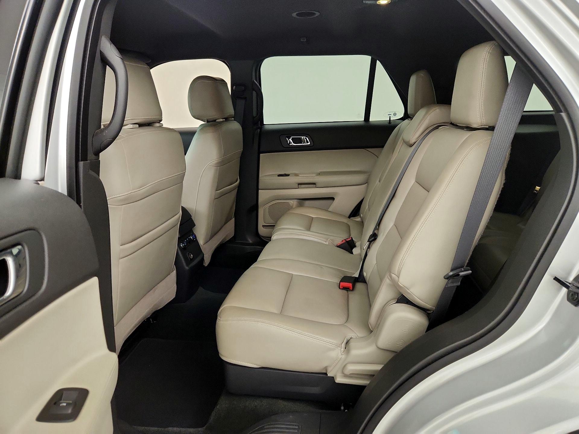 Thumbnail: 2014 Ford Explorer - 18