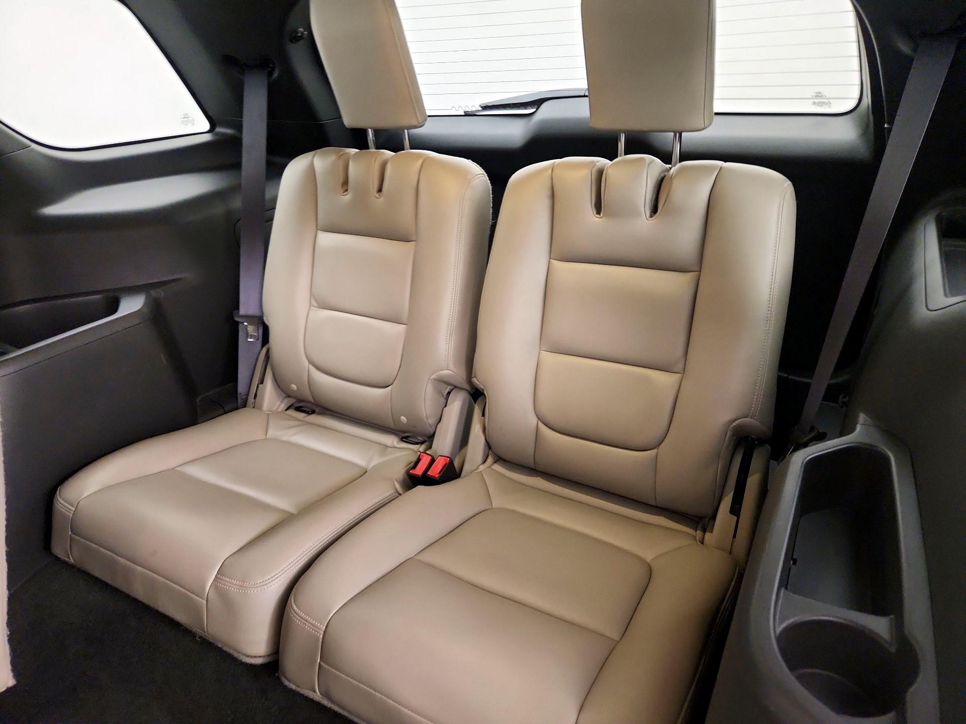Thumbnail: 2014 Ford Explorer - 19