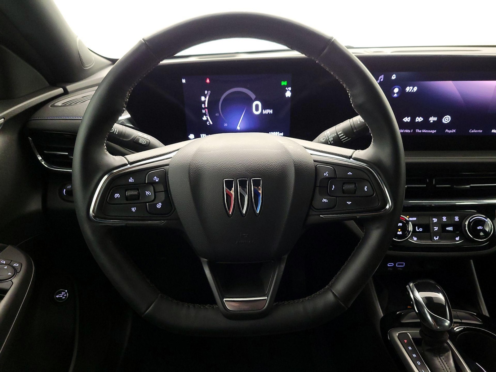 2025 Buick Envista Sport Touring - Photo 11