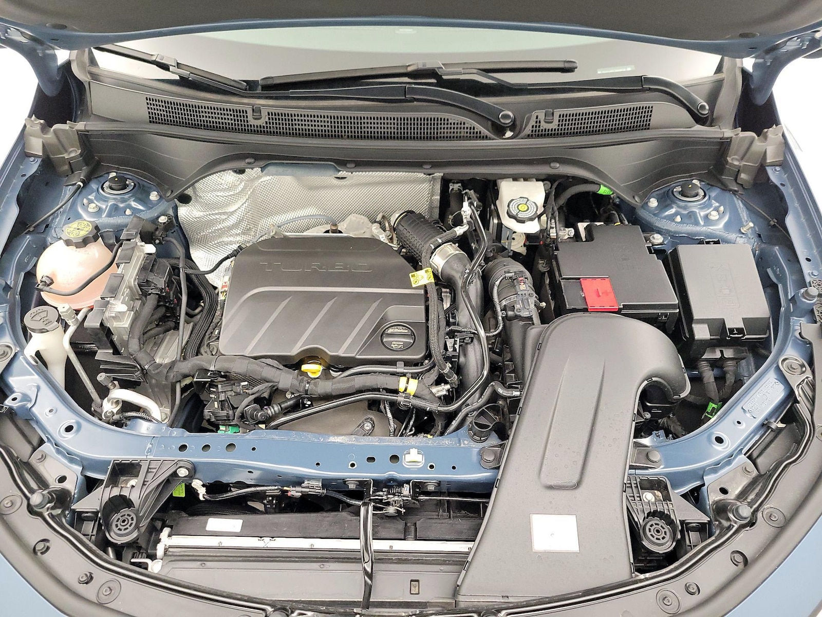 2025 Buick Envista Sport Touring - Photo 22