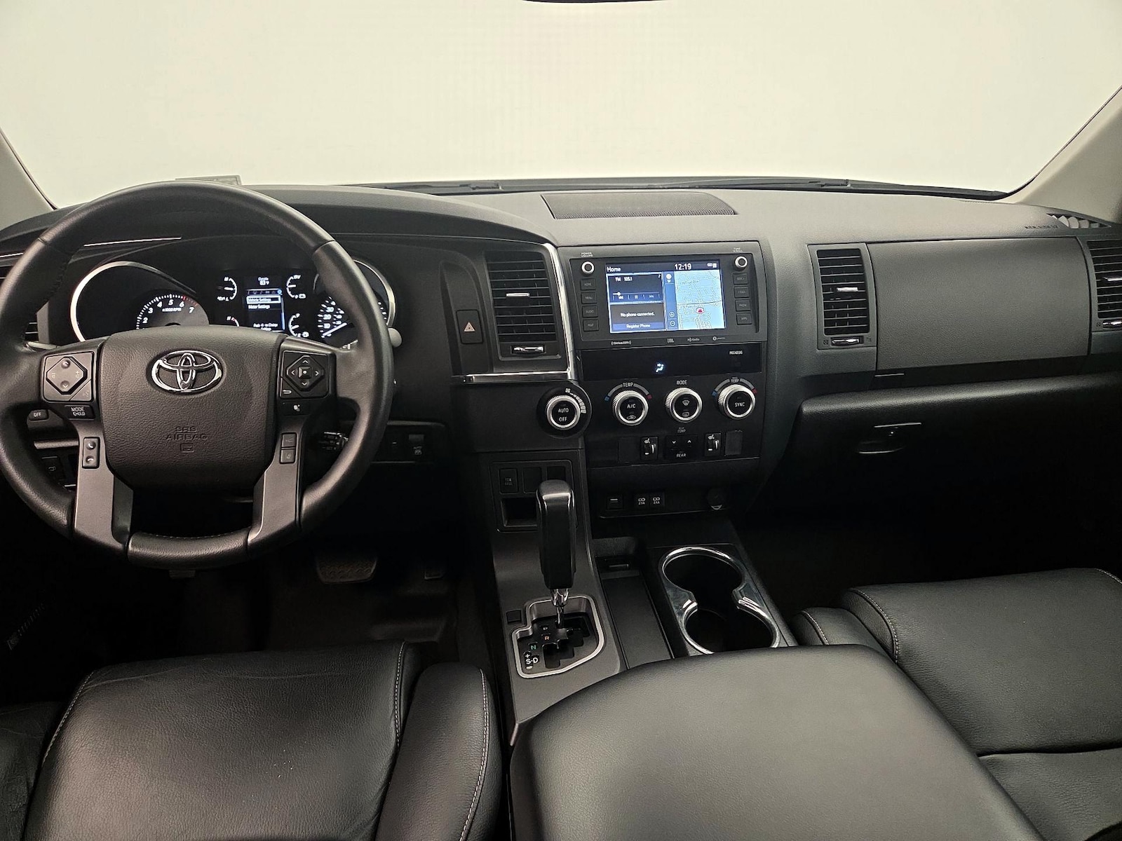 2022 Toyota Sequoia Nightshade - Photo 10