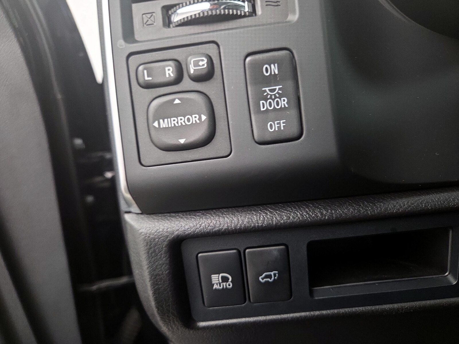 2022 Toyota Sequoia Nightshade - Photo 14