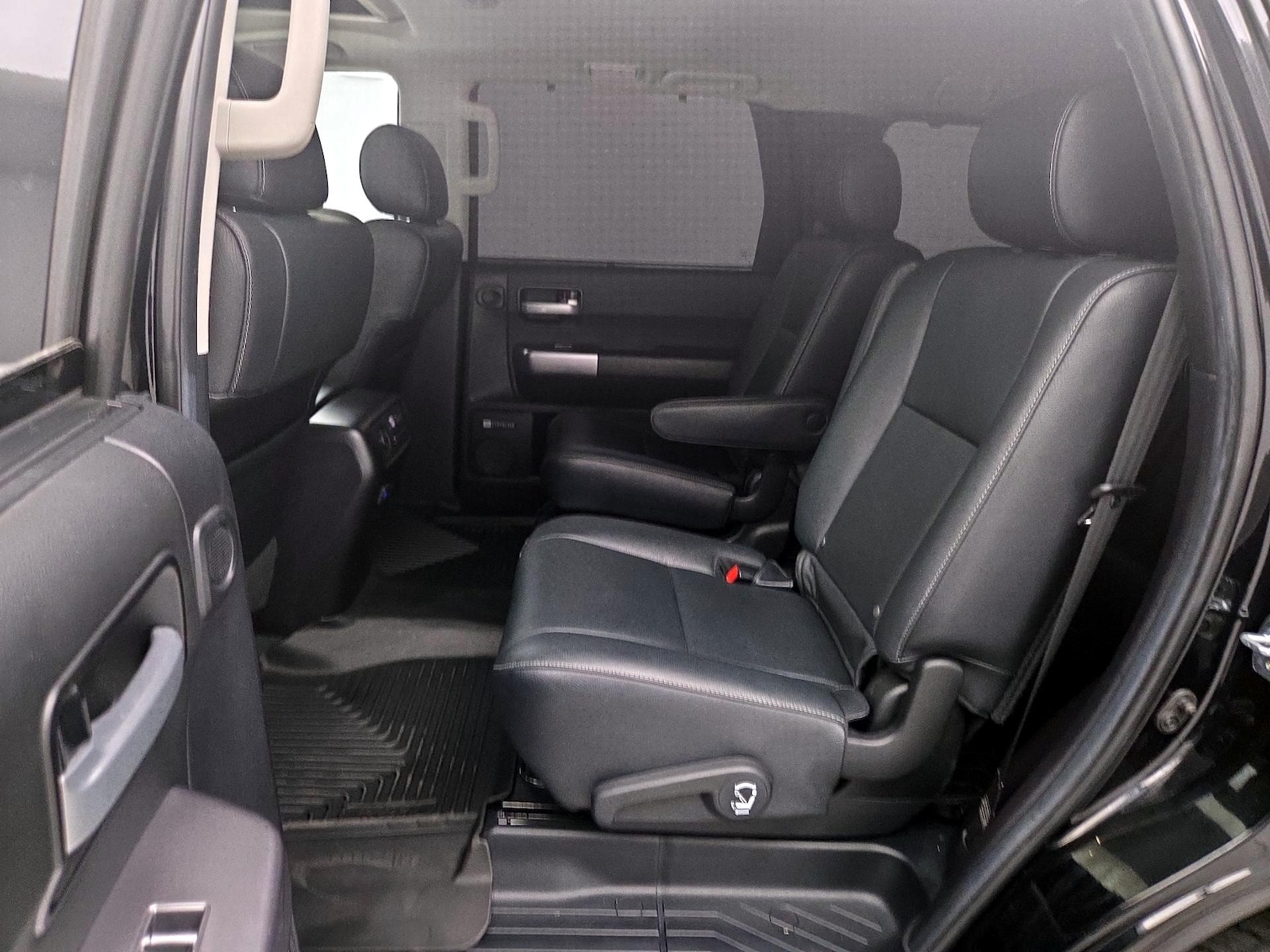 2022 Toyota Sequoia Nightshade - Photo 22