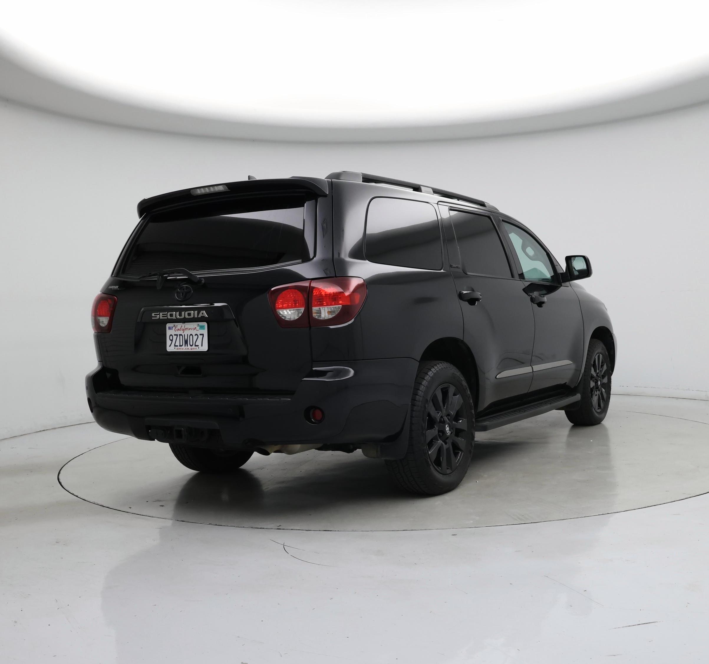 Thumbnail: 2022 Toyota Sequoia - 8