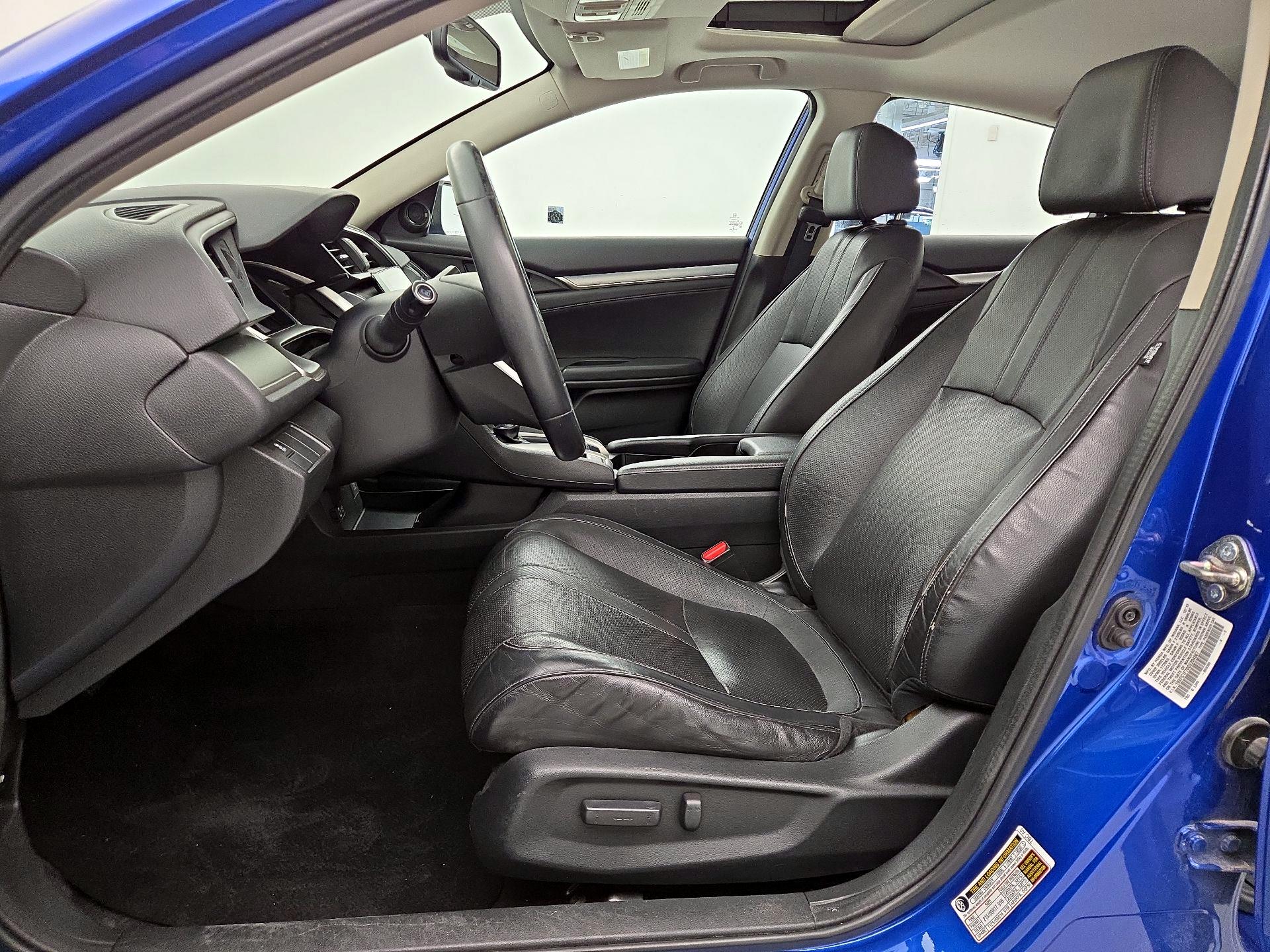Thumbnail: 2016 Honda Civic - 9