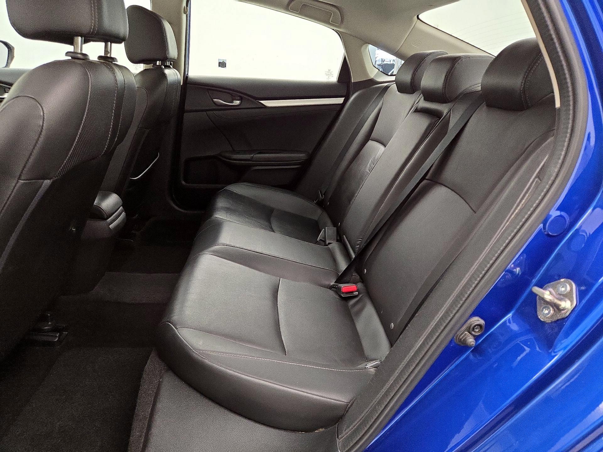 Thumbnail: 2016 Honda Civic - 18