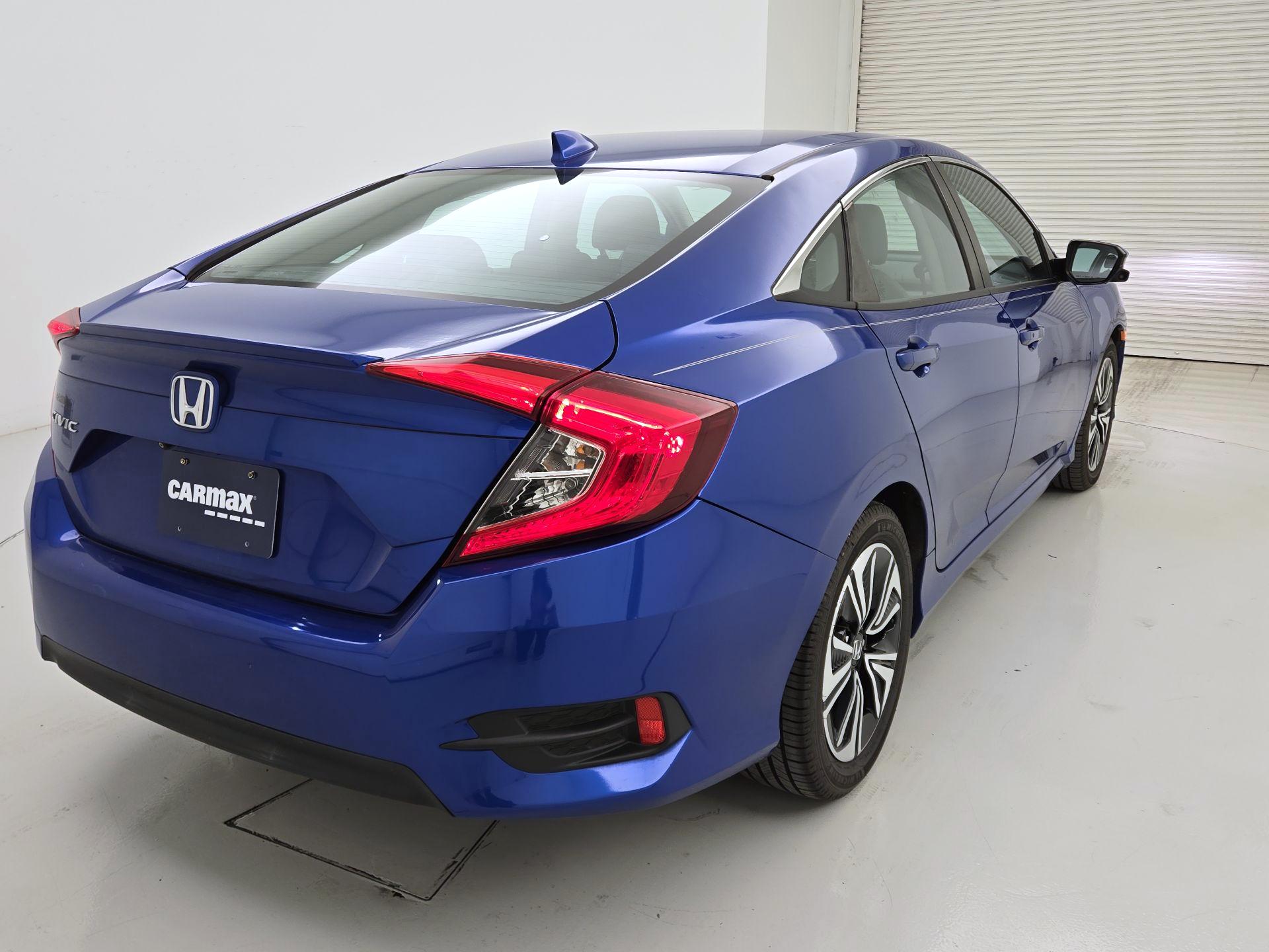 Thumbnail: 2016 Honda Civic - 5